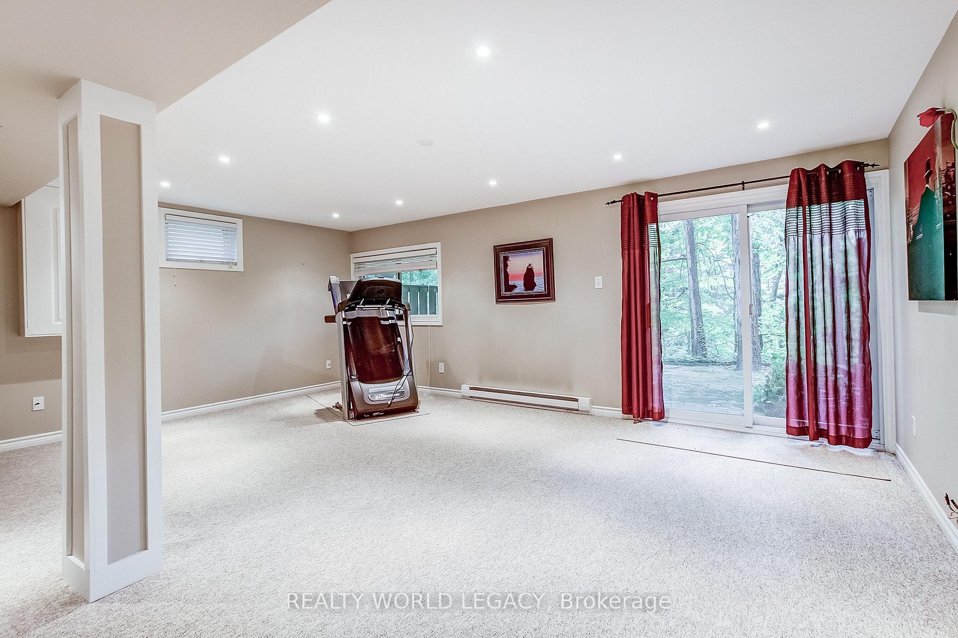 Photo 33 of Unit 1, 1580 Kerns Road, Burlington, Tyandaga — HOMEH