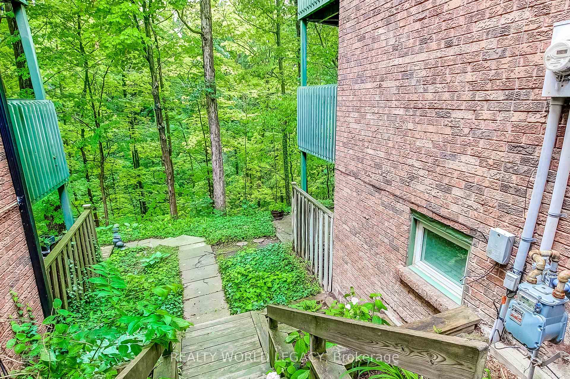 Photo 40 of Unit 1, 1580 Kerns Road, Burlington, Tyandaga — HOMEH