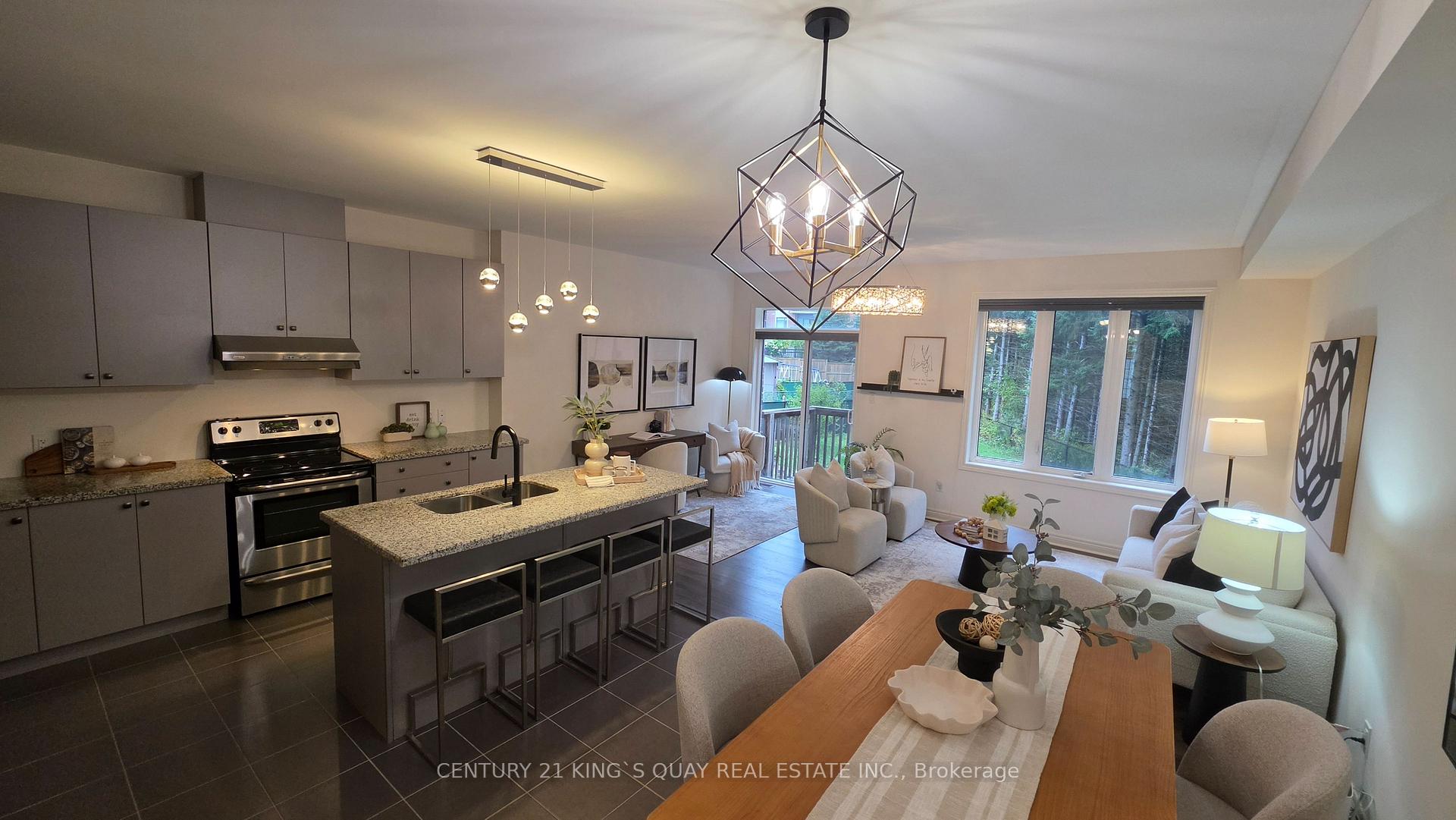 Photo 4 of 360 William Graham Drive, Aurora, Rural Aurora — HOMEH