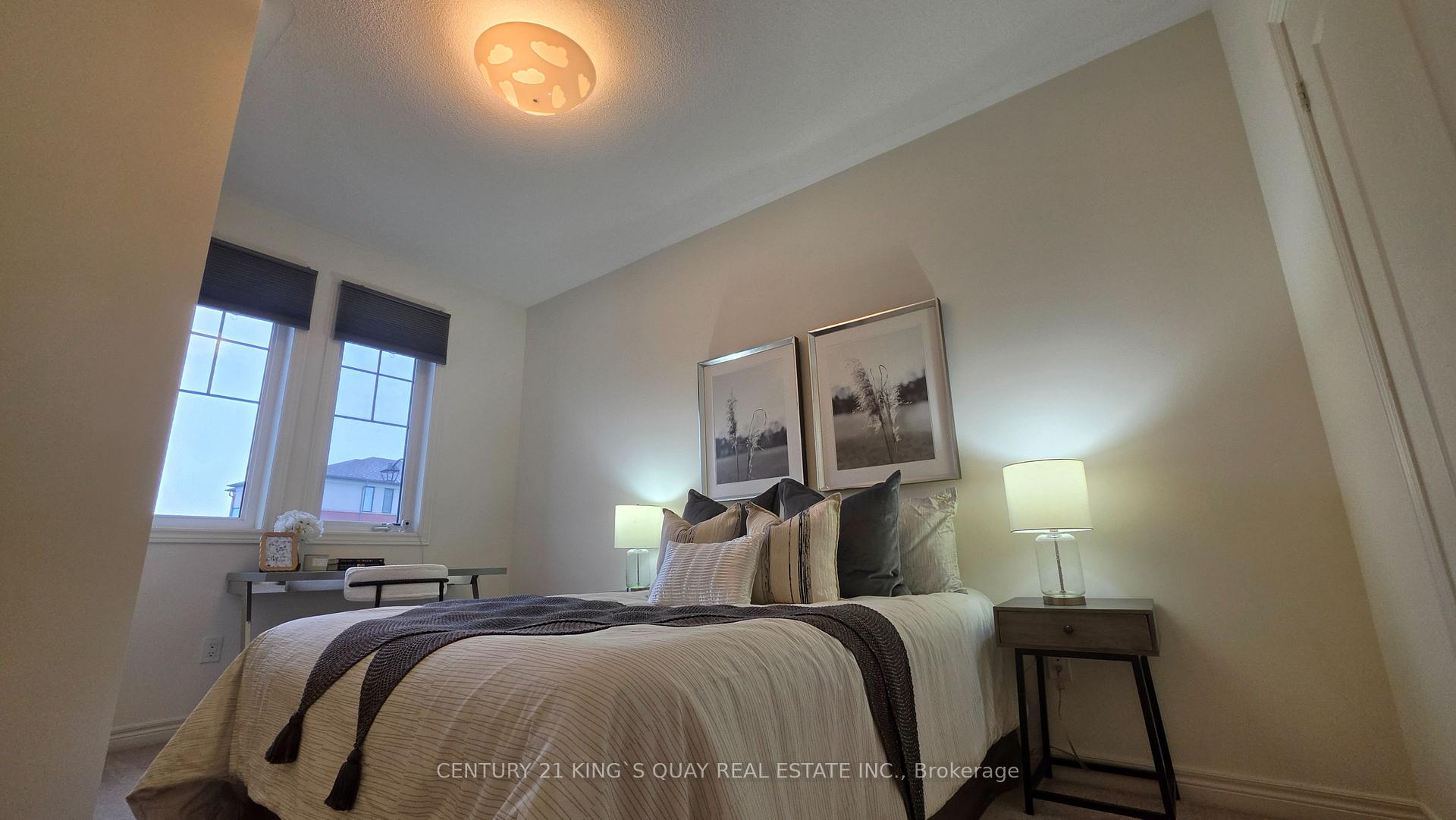 Photo 12 of 360 William Graham Drive, Aurora, Rural Aurora — HOMEH