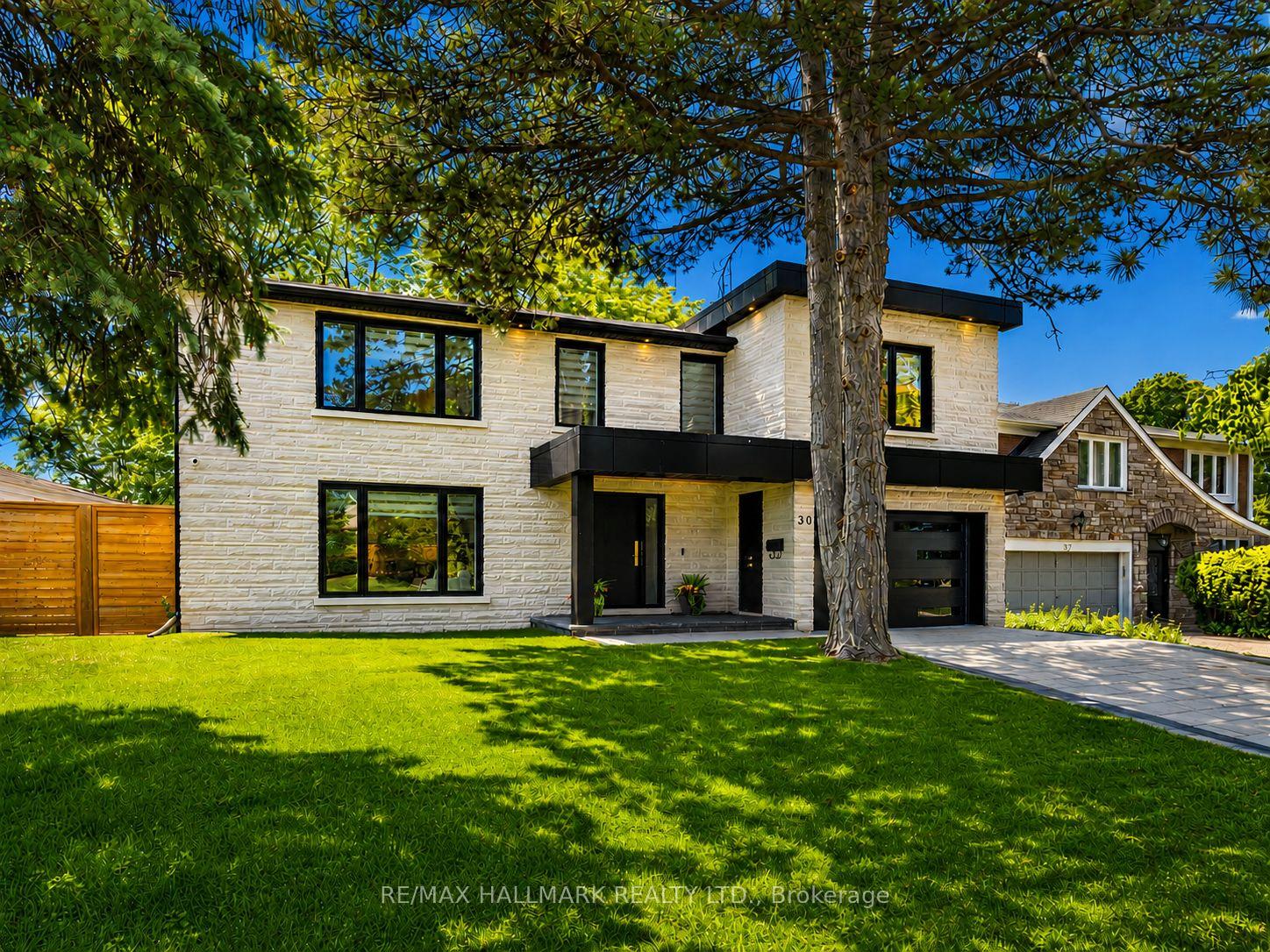 Photo 4 of 30 Kellythorne Drive, North York, Parkwoods-Donalda — HOMEH