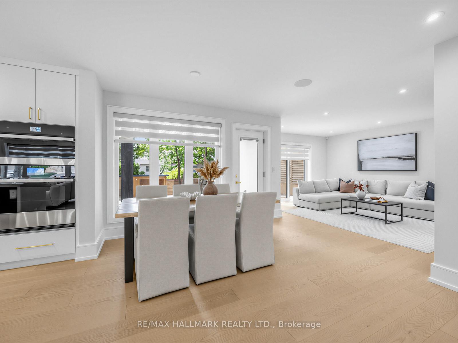 Photo 16 of 30 Kellythorne Drive, North York, Parkwoods-Donalda — HOMEH