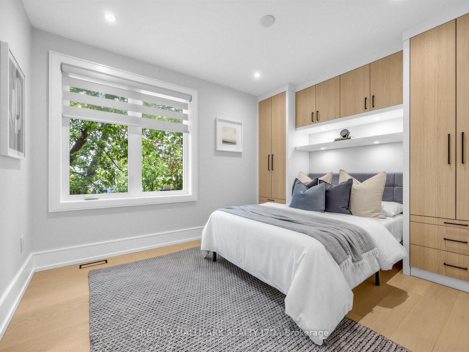Photo 28 of 30 Kellythorne Drive, North York, Parkwoods-Donalda — HOMEH