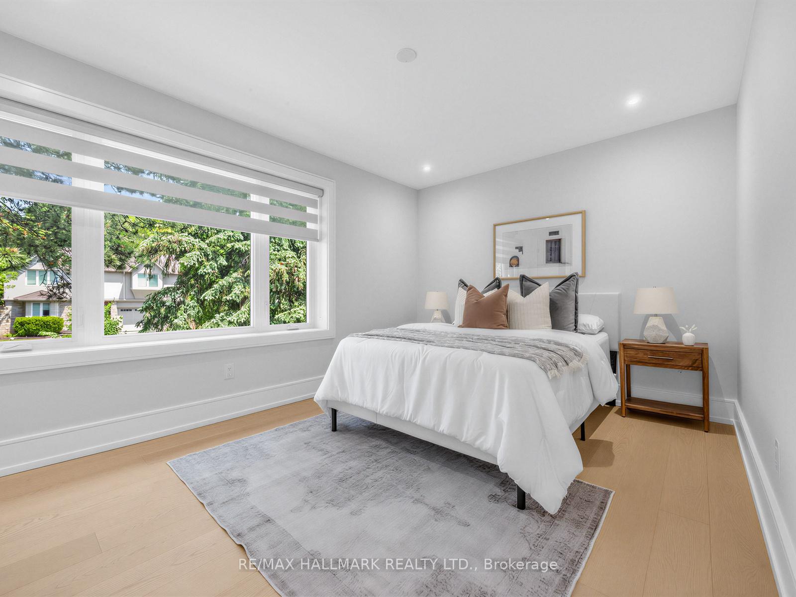 Photo 29 of 30 Kellythorne Drive, North York, Parkwoods-Donalda — HOMEH