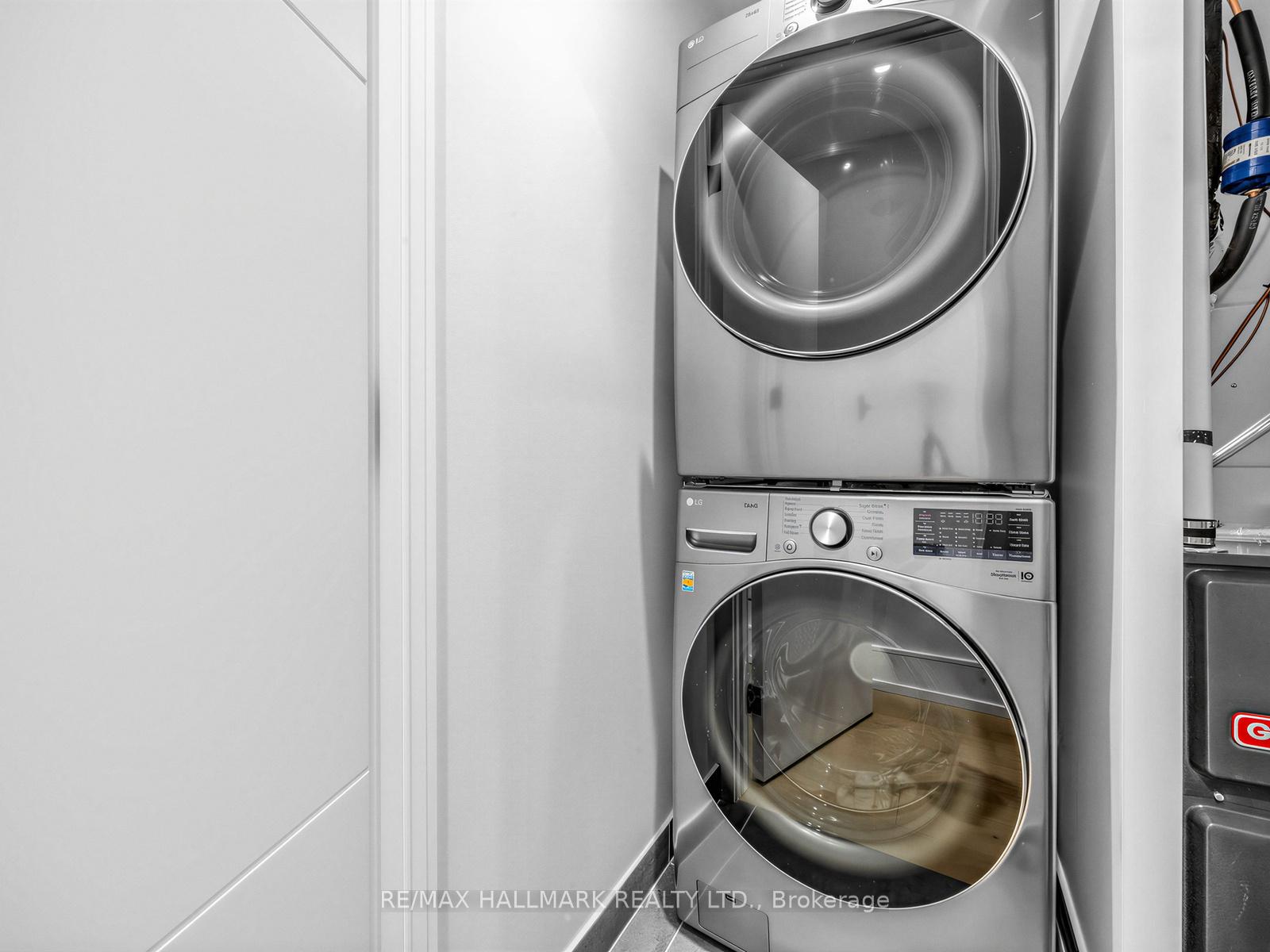 Photo 35 of 30 Kellythorne Drive, North York, Parkwoods-Donalda — HOMEH