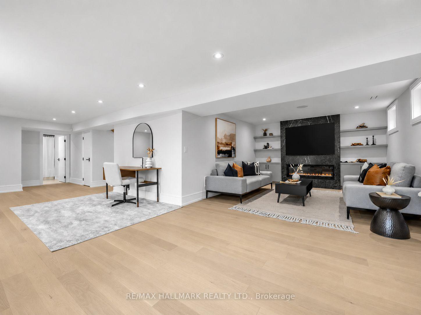Photo 36 of 30 Kellythorne Drive, North York, Parkwoods-Donalda — HOMEH
