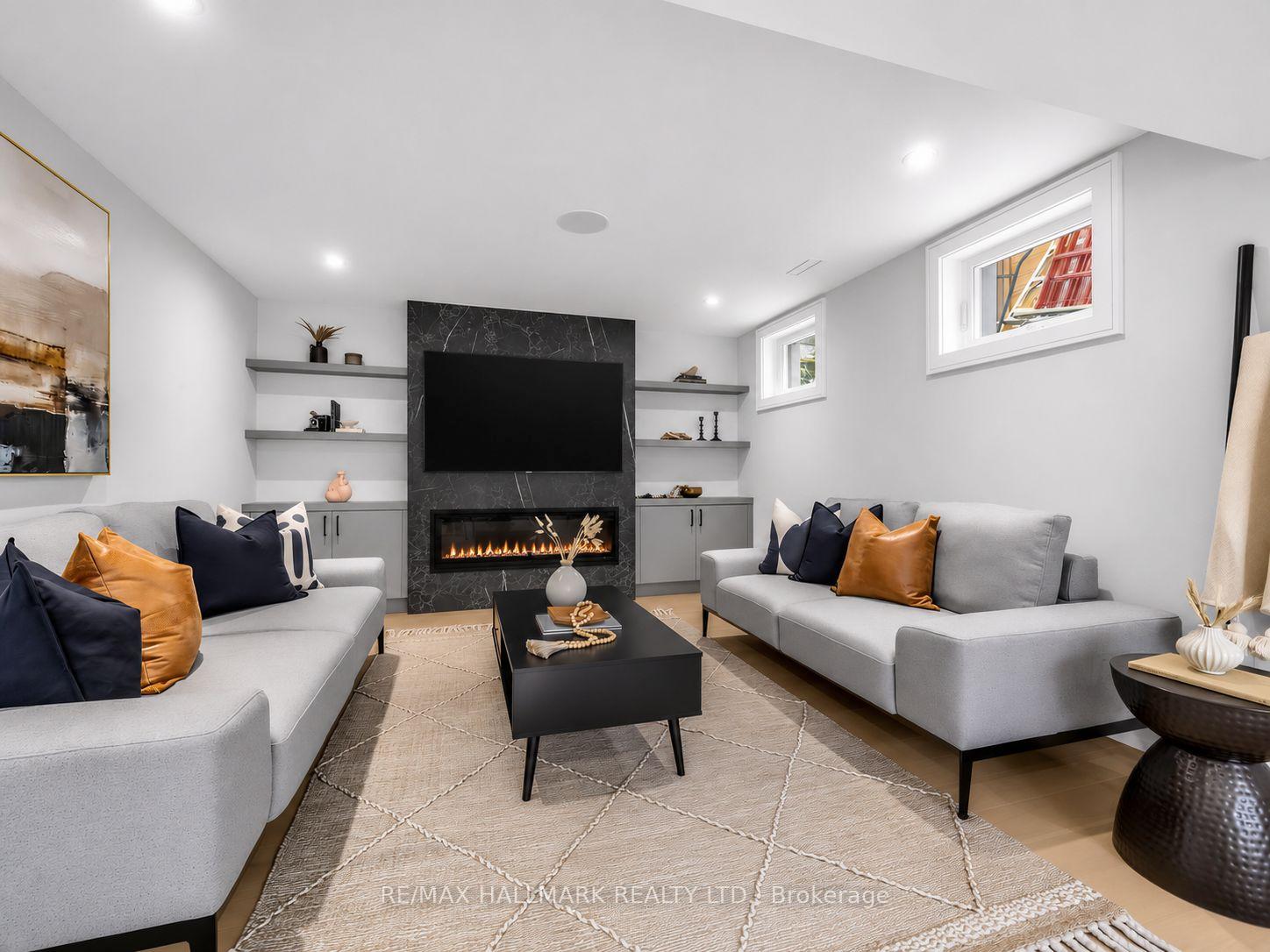 Photo 38 of 30 Kellythorne Drive, North York, Parkwoods-Donalda — HOMEH
