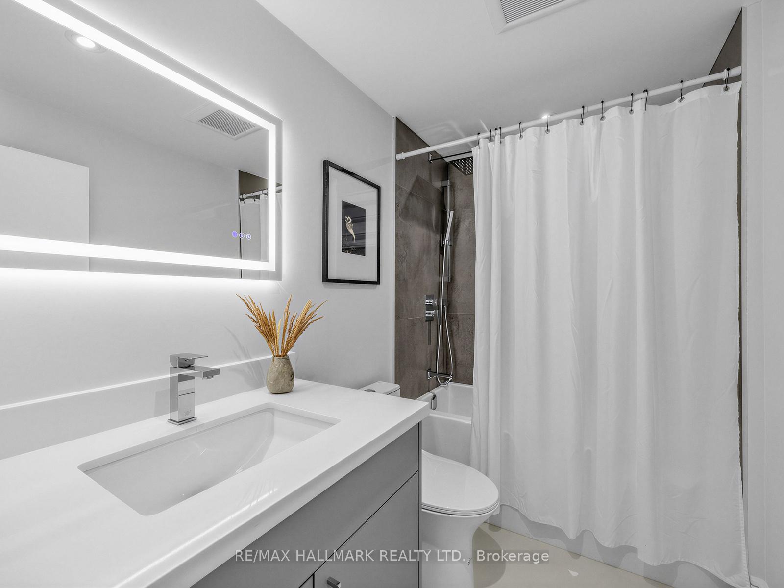 Photo 42 of 30 Kellythorne Drive, North York, Parkwoods-Donalda — HOMEH