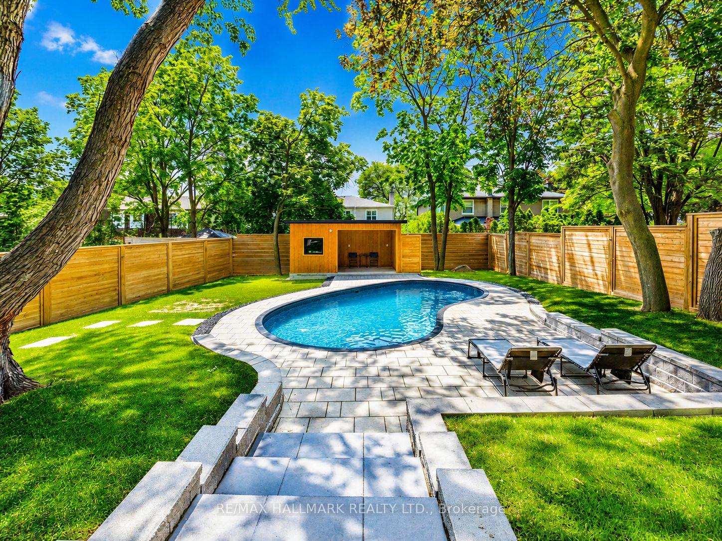Photo 46 of 30 Kellythorne Drive, North York, Parkwoods-Donalda — HOMEH