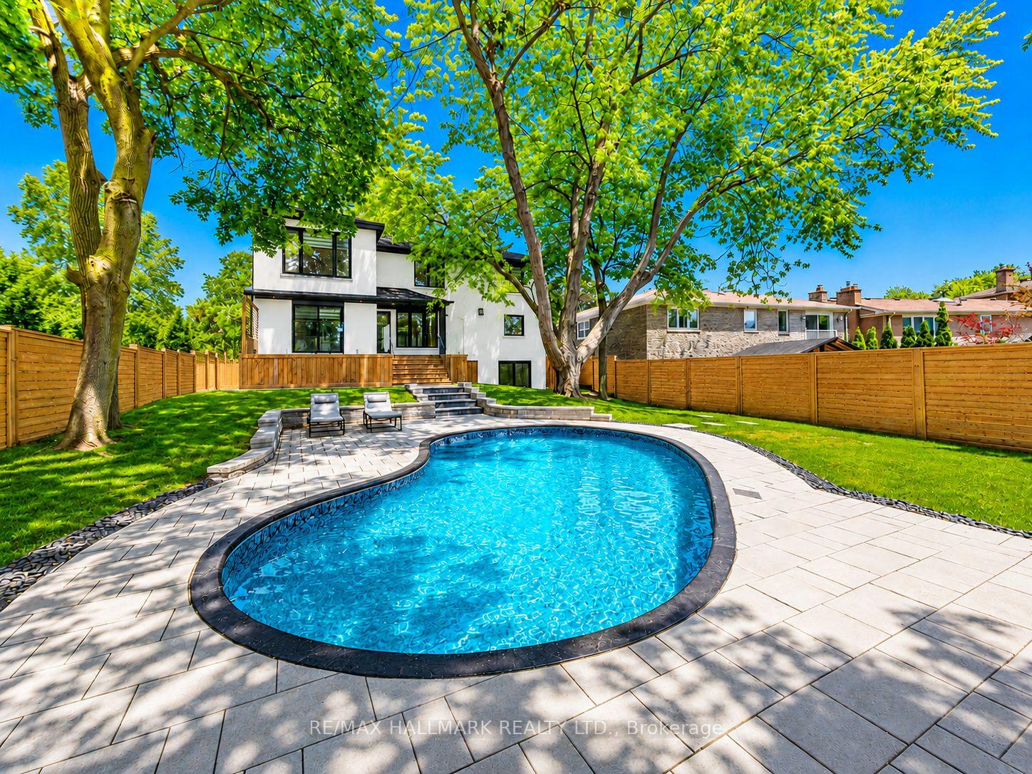 Photo 48 of 30 Kellythorne Drive, North York, Parkwoods-Donalda — HOMEH
