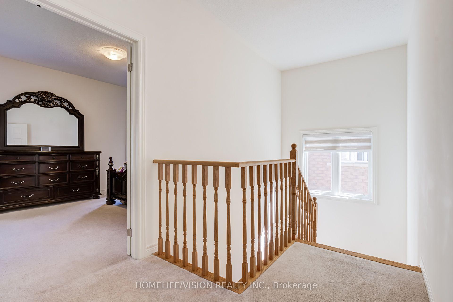 Photo 21 of 383 Royal West Drive, Brampton, Credit Valley — HOMEH