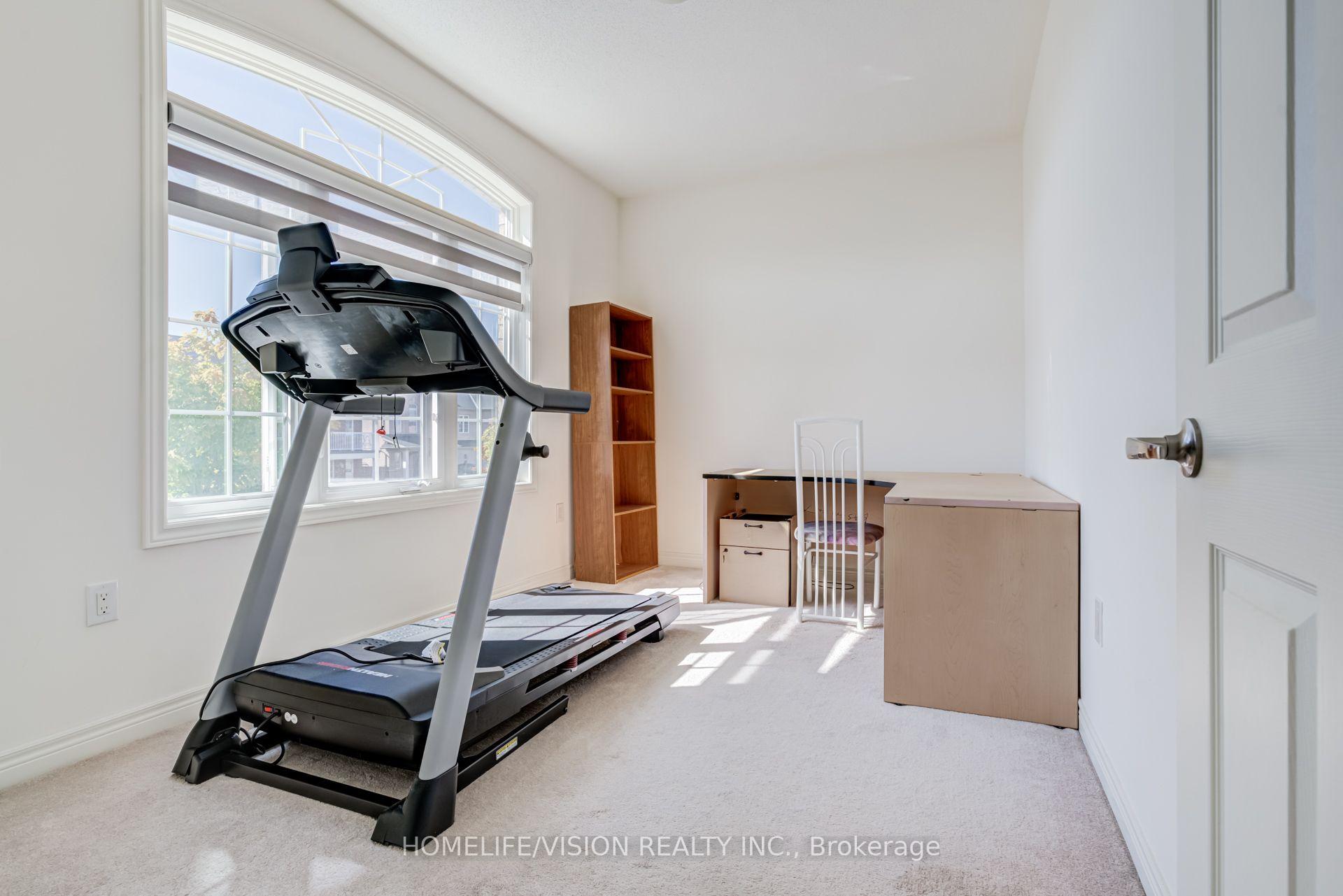Photo 32 of 383 Royal West Drive, Brampton, Credit Valley — HOMEH