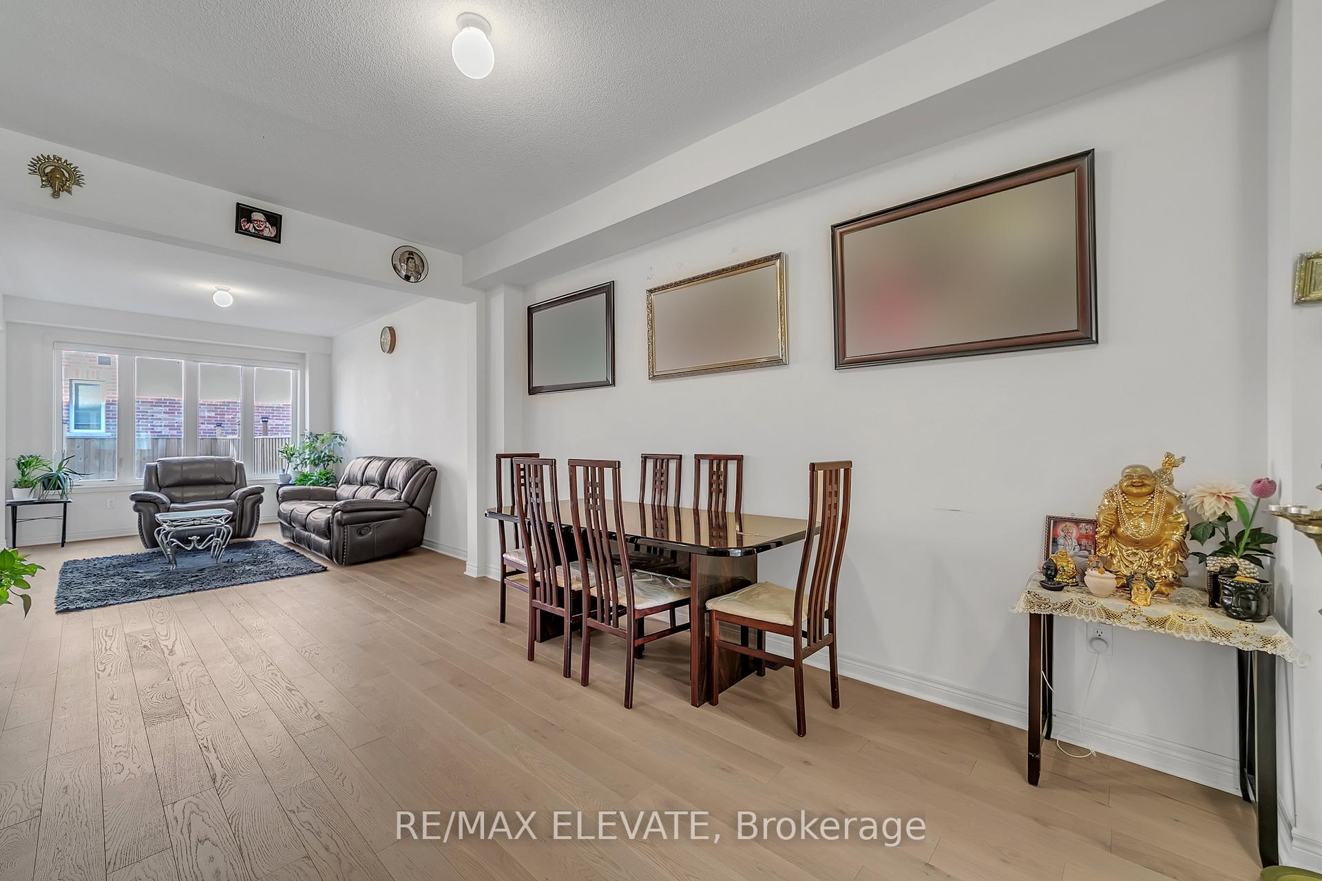 Photo 6 of 1208 Jim Brewster Circle, Oshawa, Eastdale — HOMEH