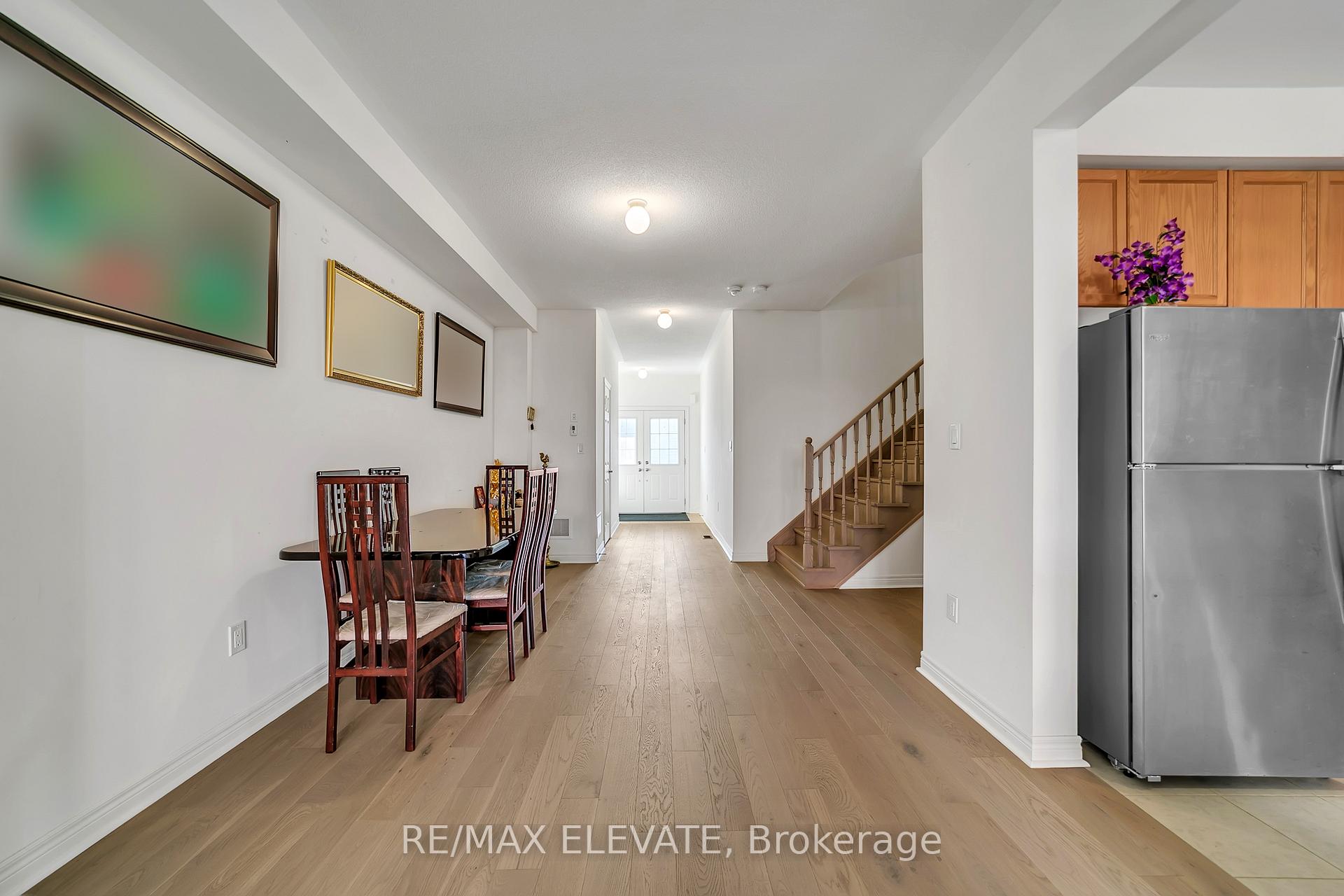 Photo 7 of 1208 Jim Brewster Circle, Oshawa, Eastdale — HOMEH