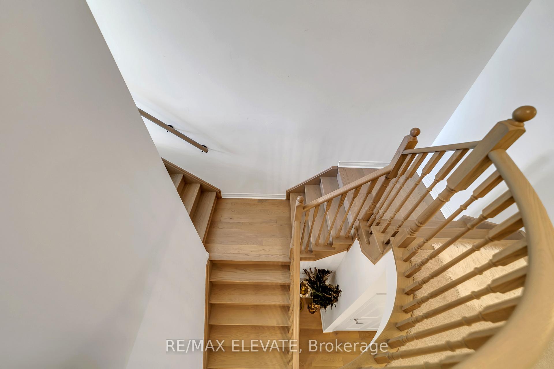 Photo 20 of 1208 Jim Brewster Circle, Oshawa, Eastdale — HOMEH