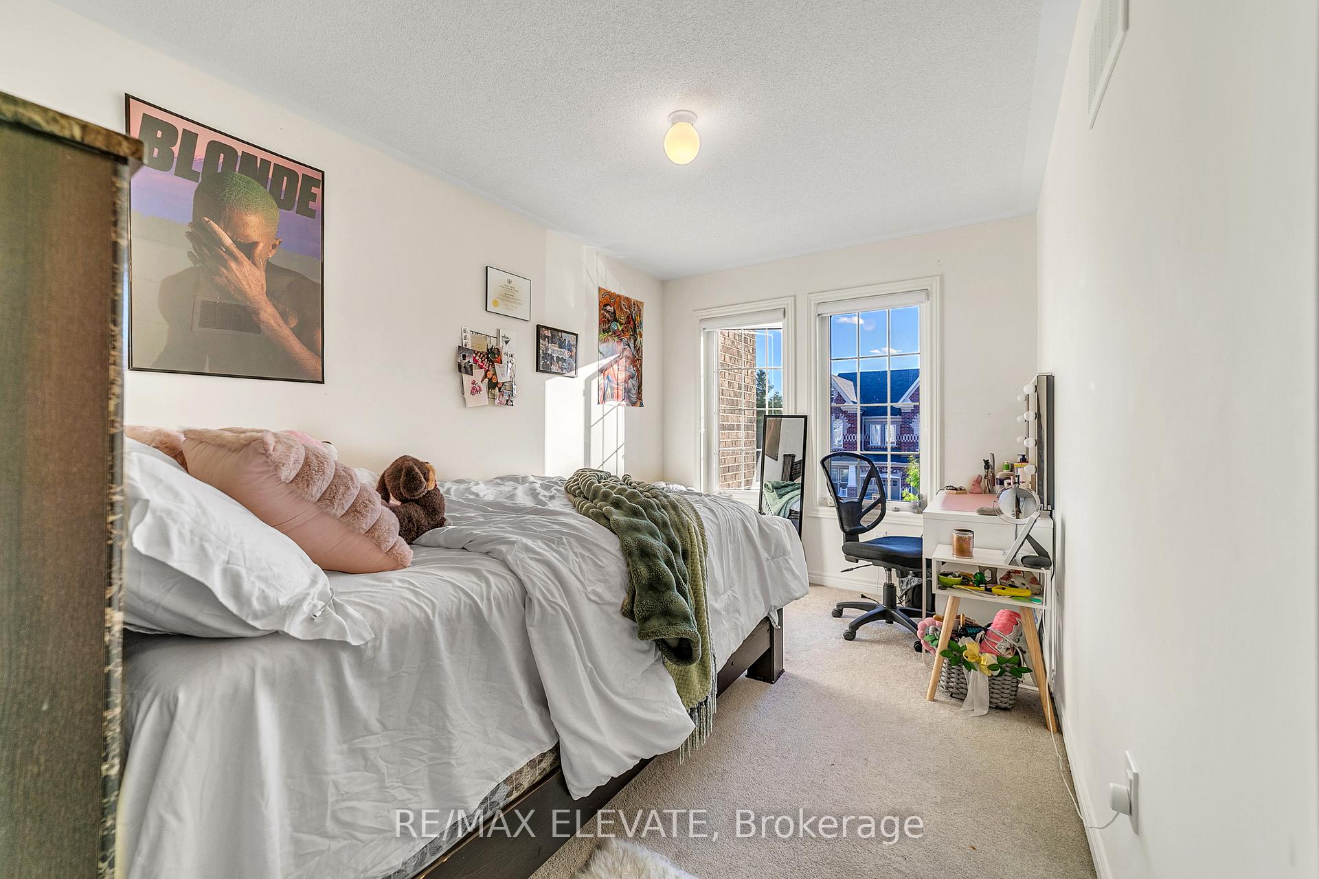 Photo 25 of 1208 Jim Brewster Circle, Oshawa, Eastdale — HOMEH