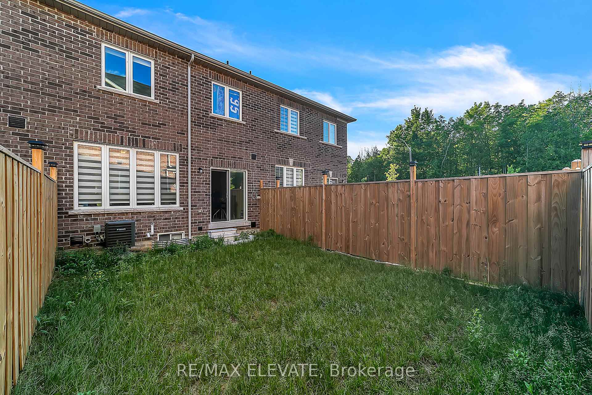 Photo 26 of 1208 Jim Brewster Circle, Oshawa, Eastdale — HOMEH