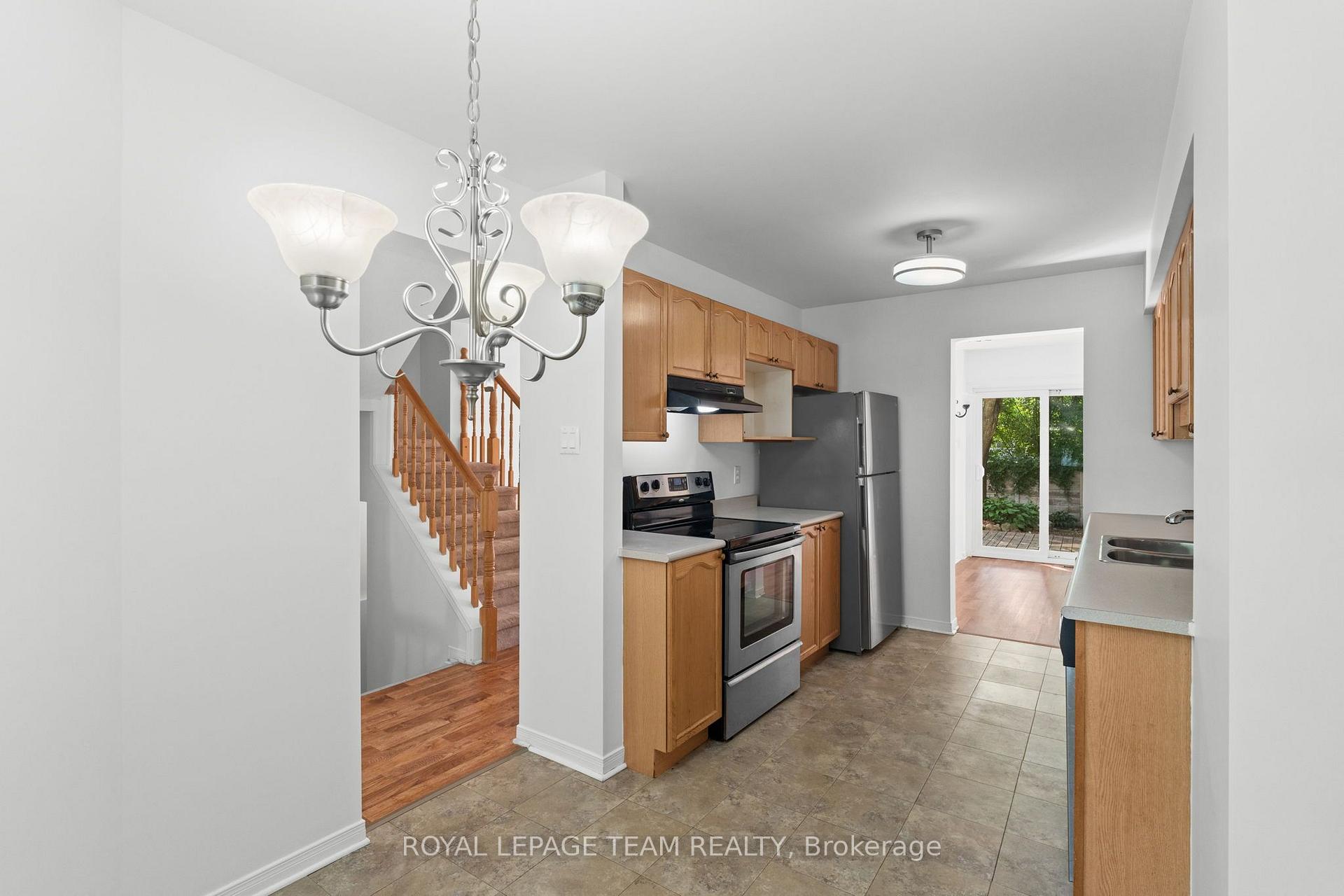 Photo 12 of 106 Woodpark Way, Ottawa, Barrhaven - Longfields — HOMEH