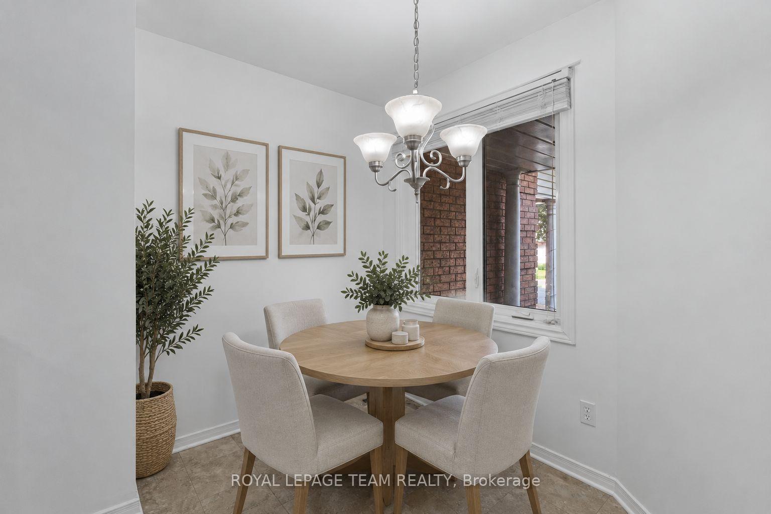 Photo 13 of 106 Woodpark Way, Ottawa, Barrhaven - Longfields — HOMEH