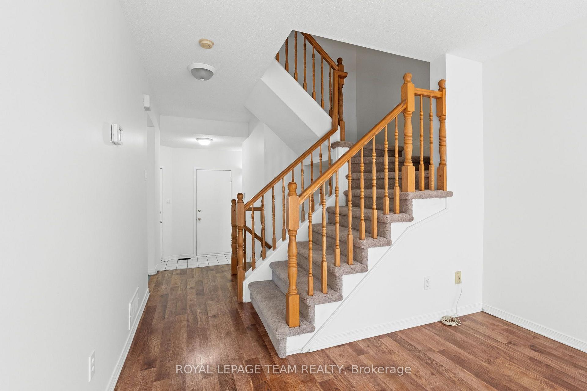 Photo 15 of 106 Woodpark Way, Ottawa, Barrhaven - Longfields — HOMEH