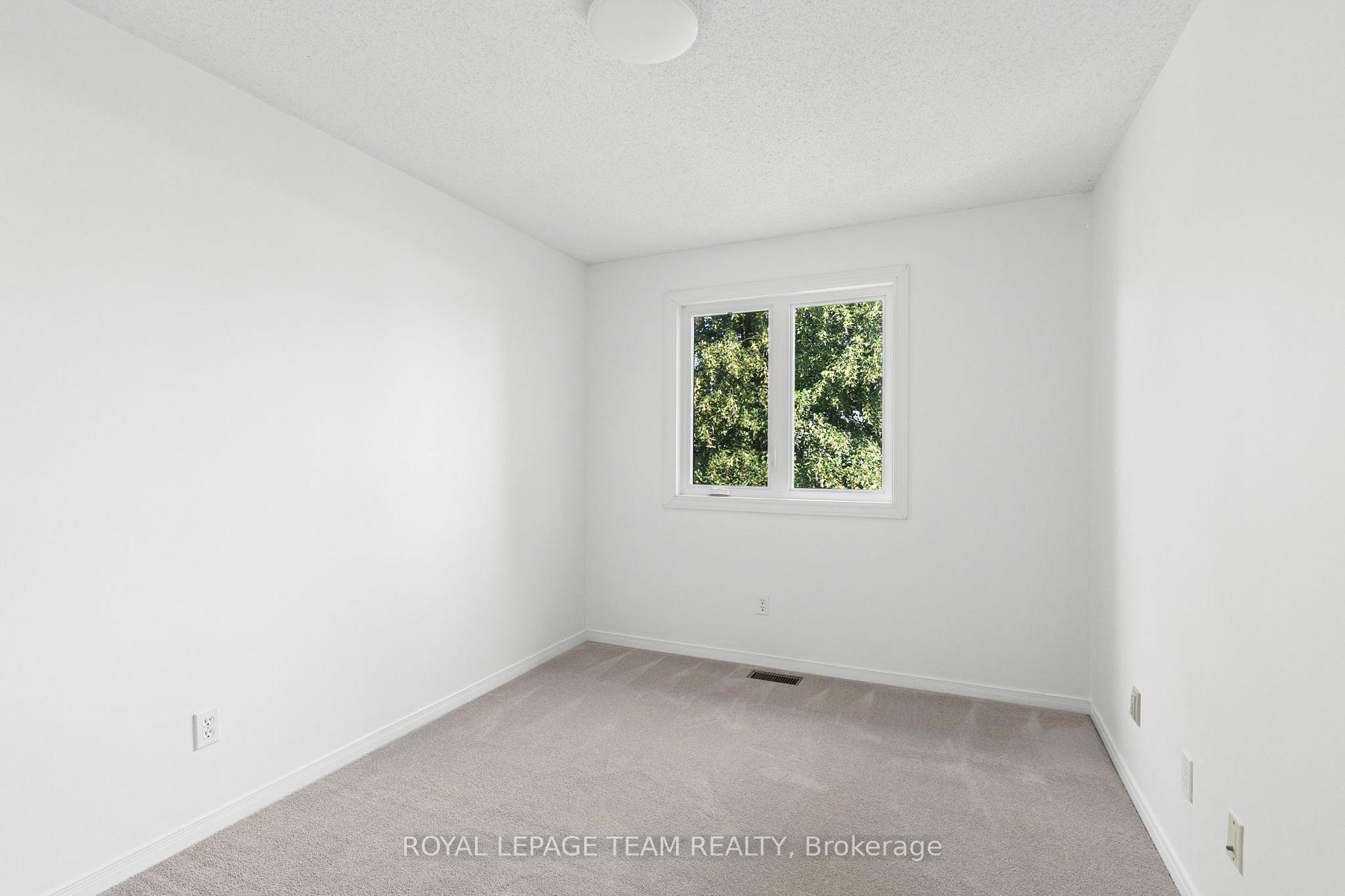 Photo 25 of 106 Woodpark Way, Ottawa, Barrhaven - Longfields — HOMEH