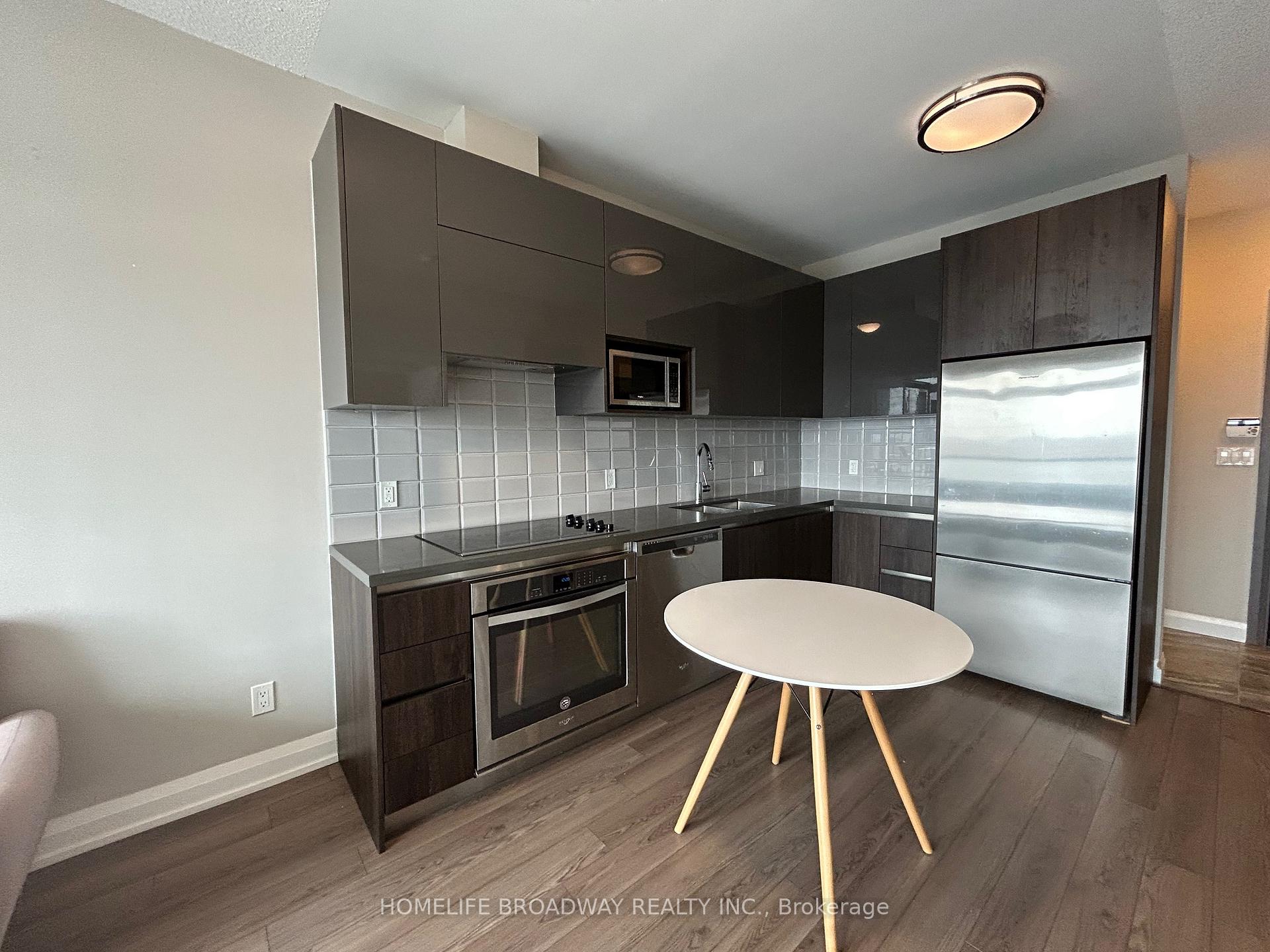 Photo 7 of Unit 615, 25 Water Walk Drive, Markham, Unionville — HOMEH