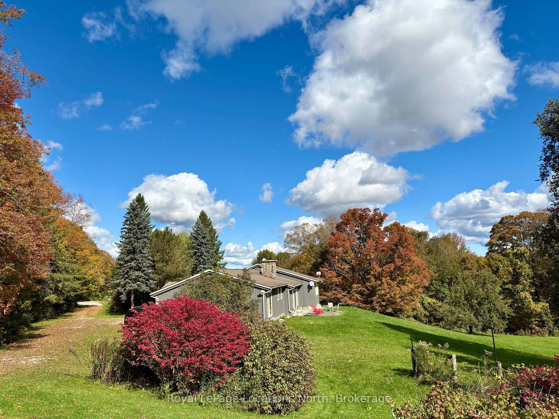 Photo 2 of 446070 Johnston's Side Road, Grey Highlands — HOMEH