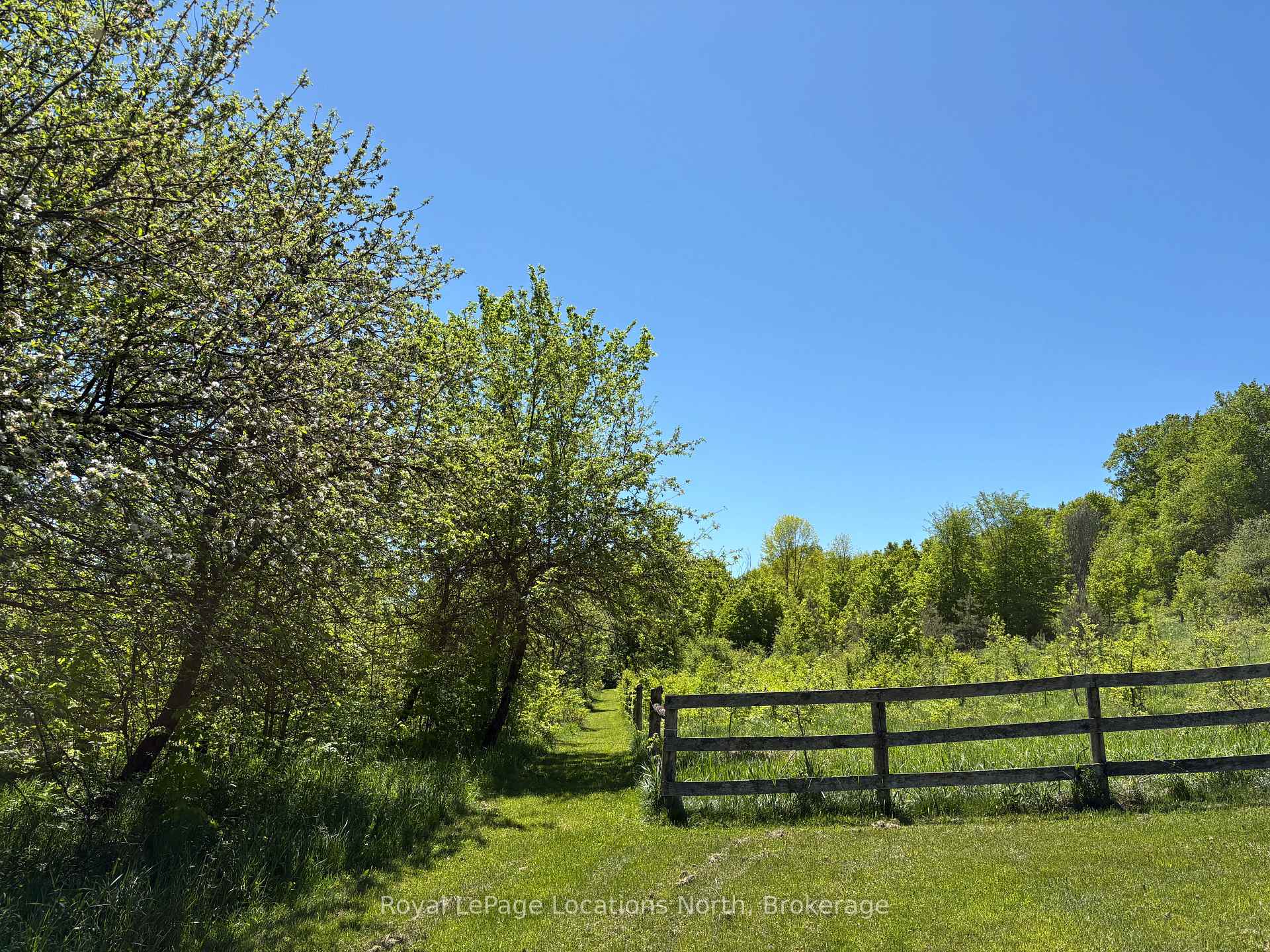 Photo 10 of 446070 Johnston's Side Road, Grey Highlands — HOMEH