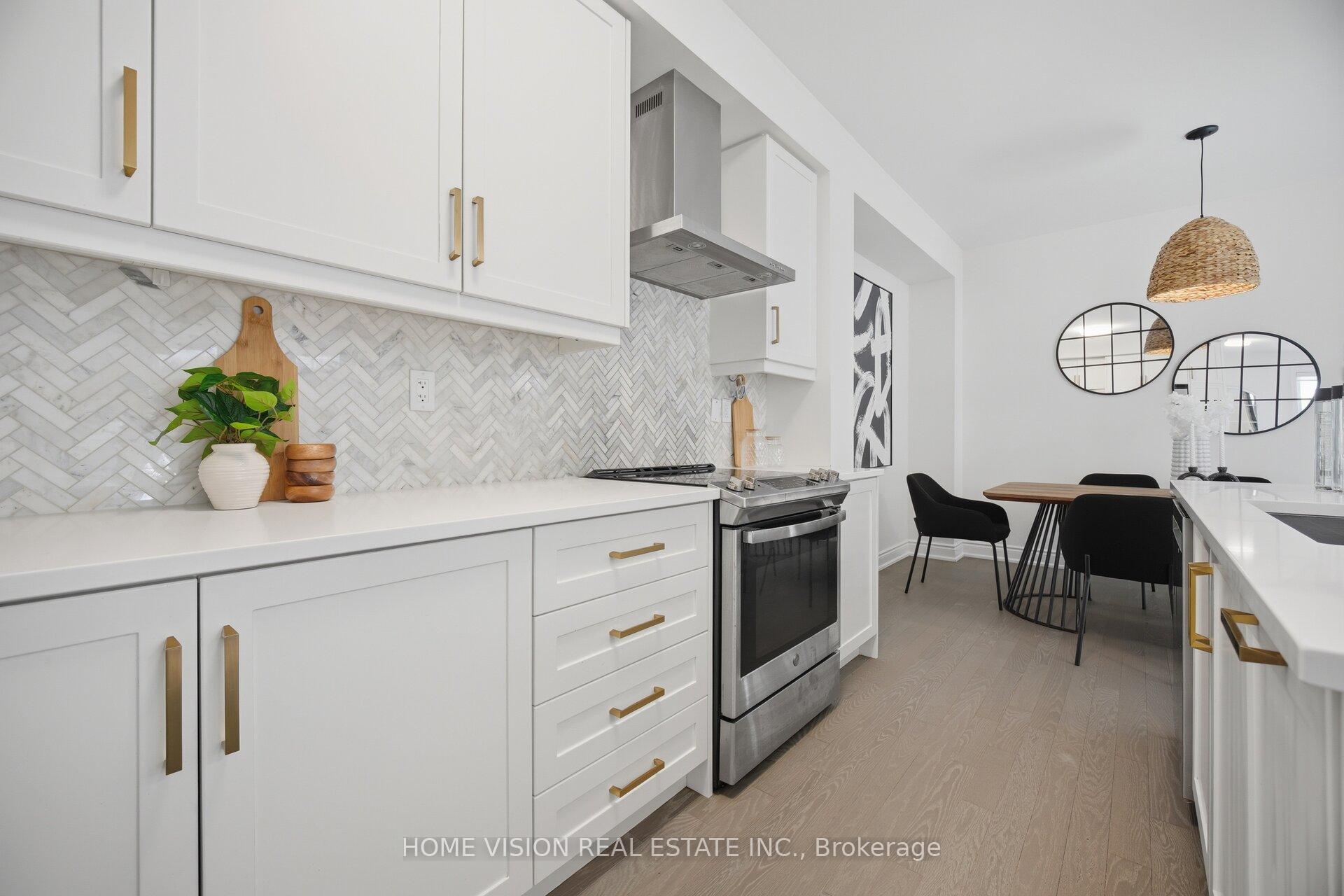 Photo 4 of 36 Quinton Ridge, Brampton, Bram West — HOMEH