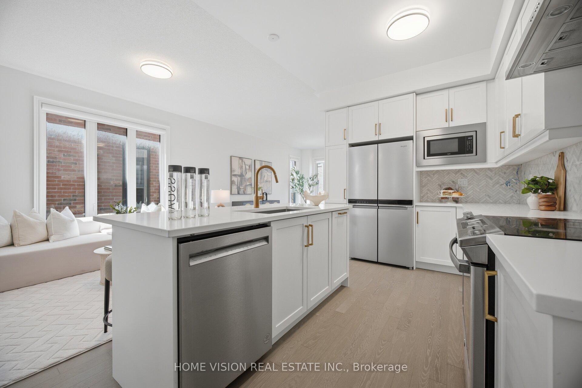 Photo 10 of 36 Quinton Ridge, Brampton, Bram West — HOMEH