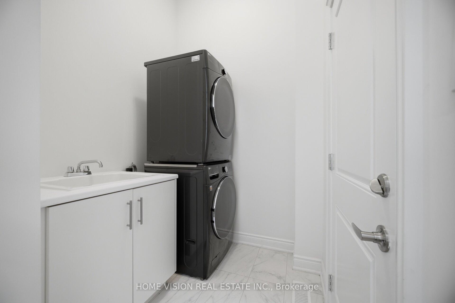 Photo 26 of 36 Quinton Ridge, Brampton, Bram West — HOMEH