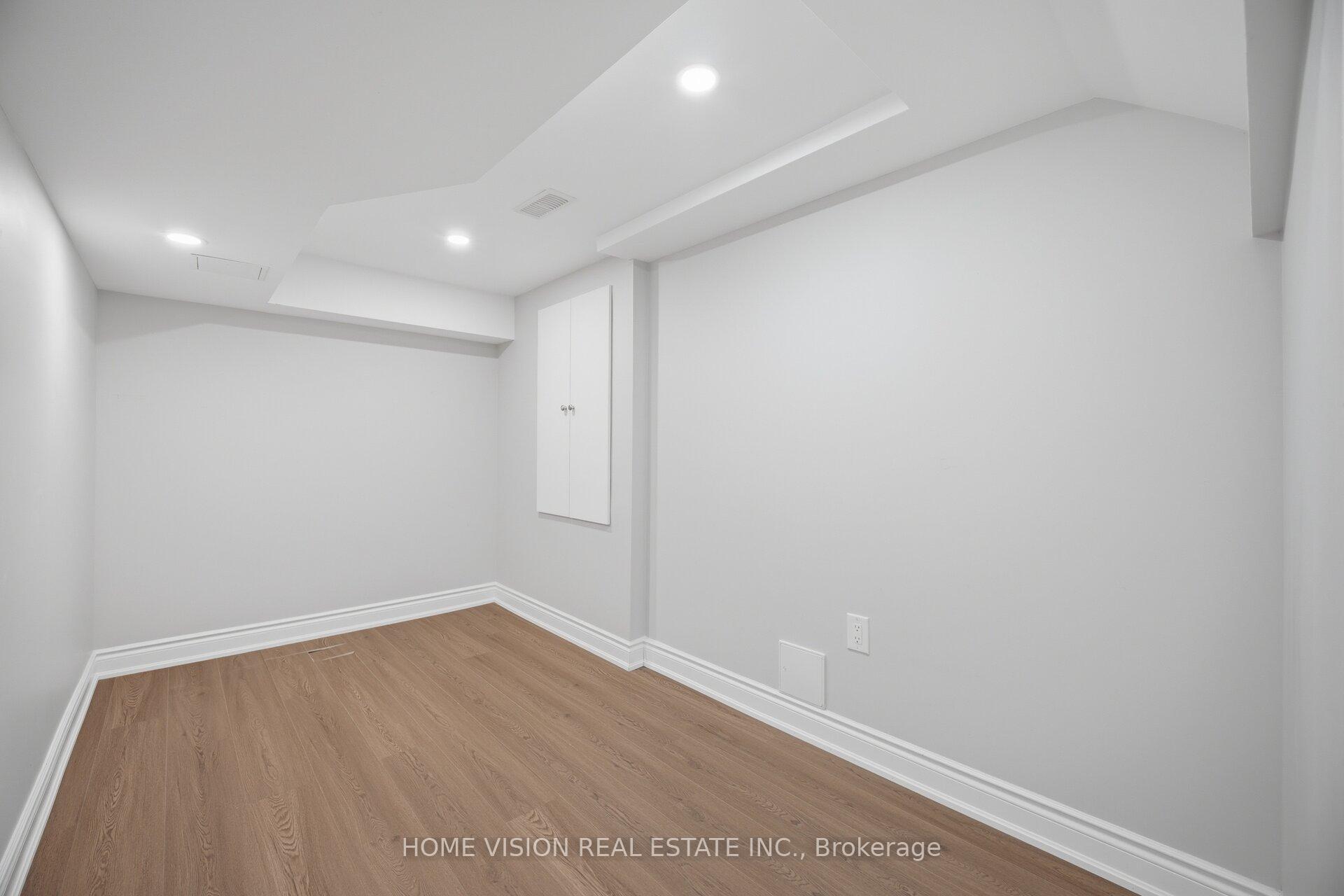 Photo 41 of 36 Quinton Ridge, Brampton, Bram West — HOMEH