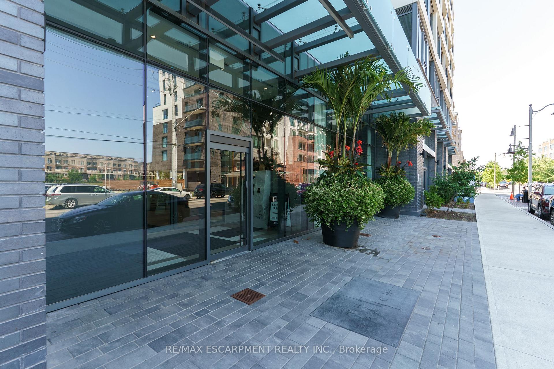 Photo 2 of Unit 614, 2450 Old Bronte Road, Oakville, Westmount — HOMEH