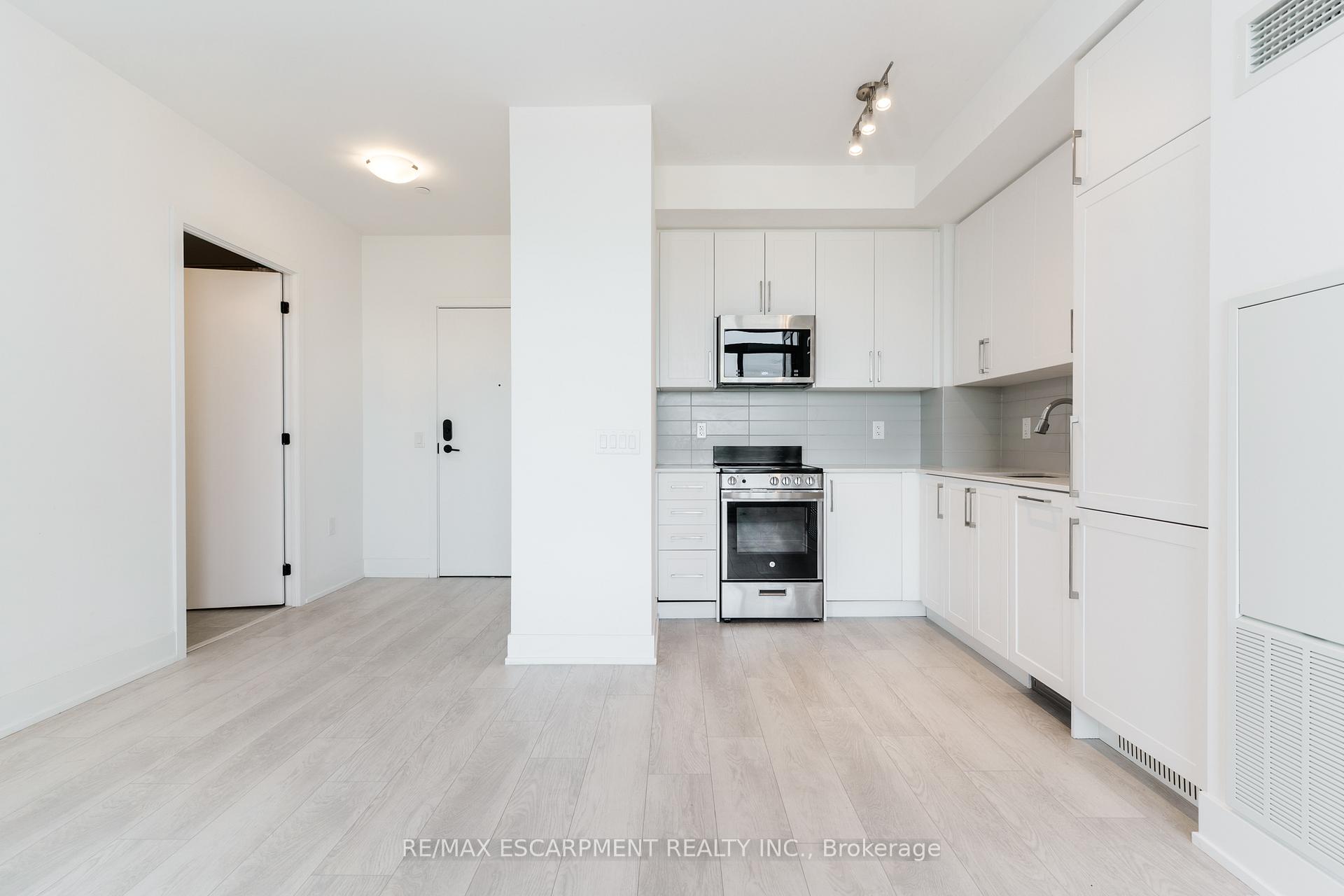 Photo 10 of Unit 614, 2450 Old Bronte Road, Oakville, Westmount — HOMEH