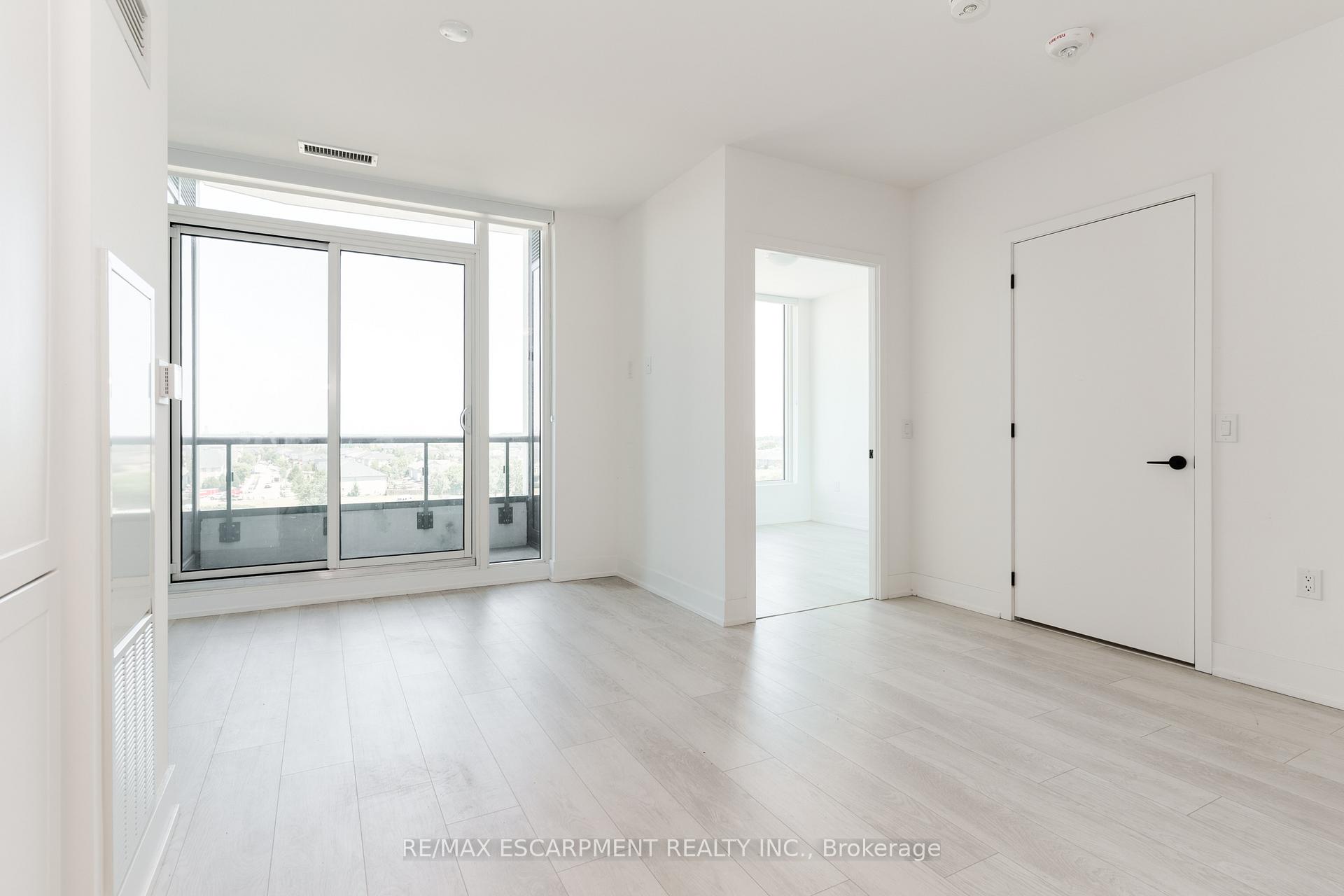 Photo 15 of Unit 614, 2450 Old Bronte Road, Oakville, Westmount — HOMEH