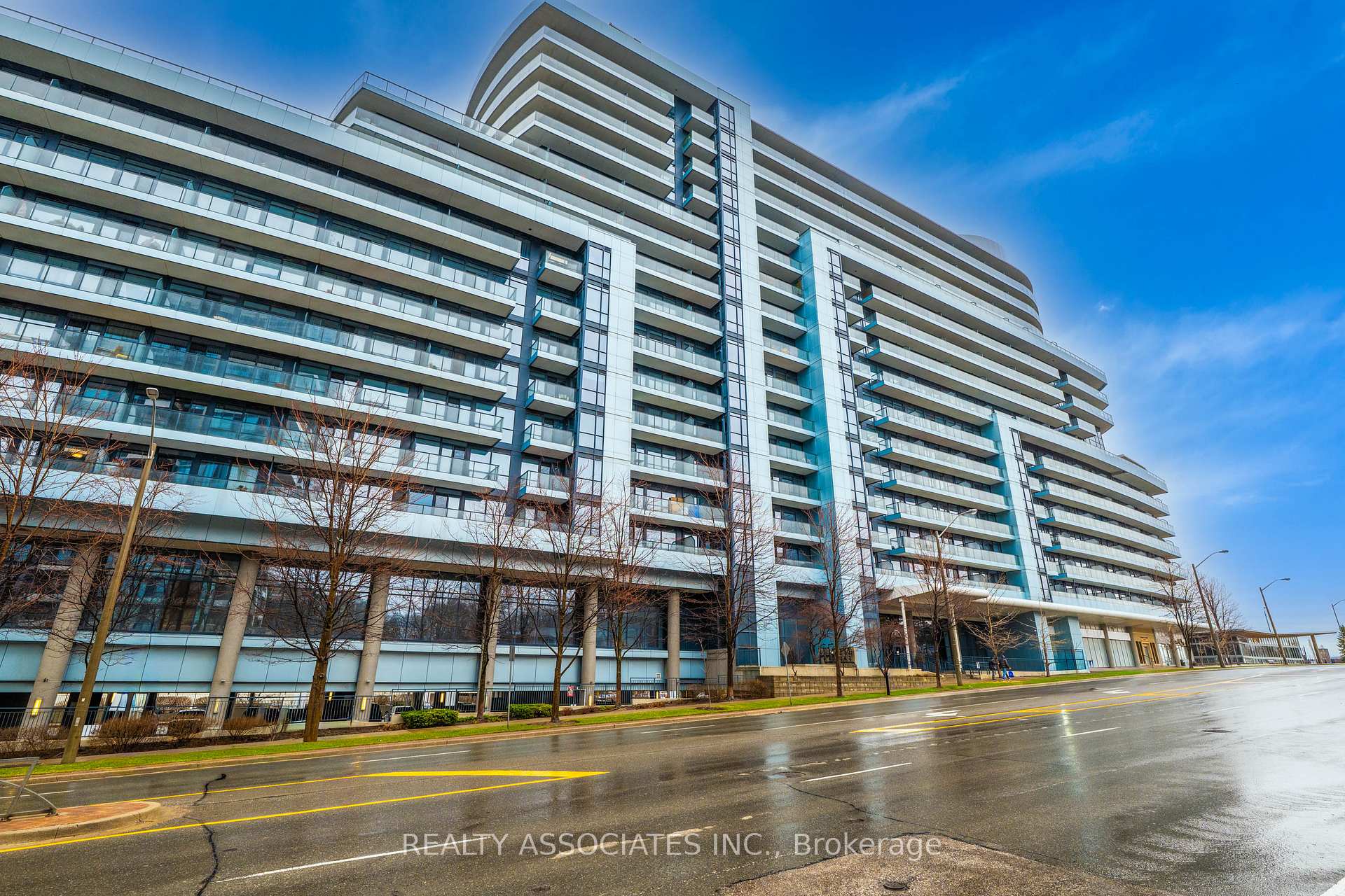 Photo 2 of Unit 238, 2885 Bayview Avenue, North York, Bayview Village — HOMEH