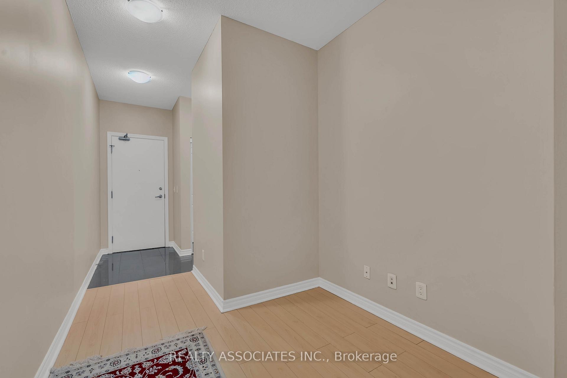 Photo 10 of Unit 238, 2885 Bayview Avenue, North York, Bayview Village — HOMEH