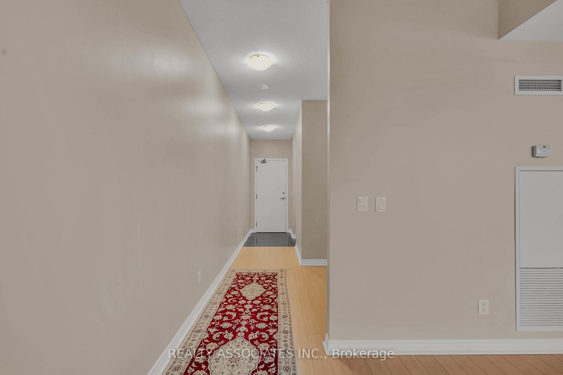 Photo 11 of Unit 238, 2885 Bayview Avenue, North York, Bayview Village — HOMEH