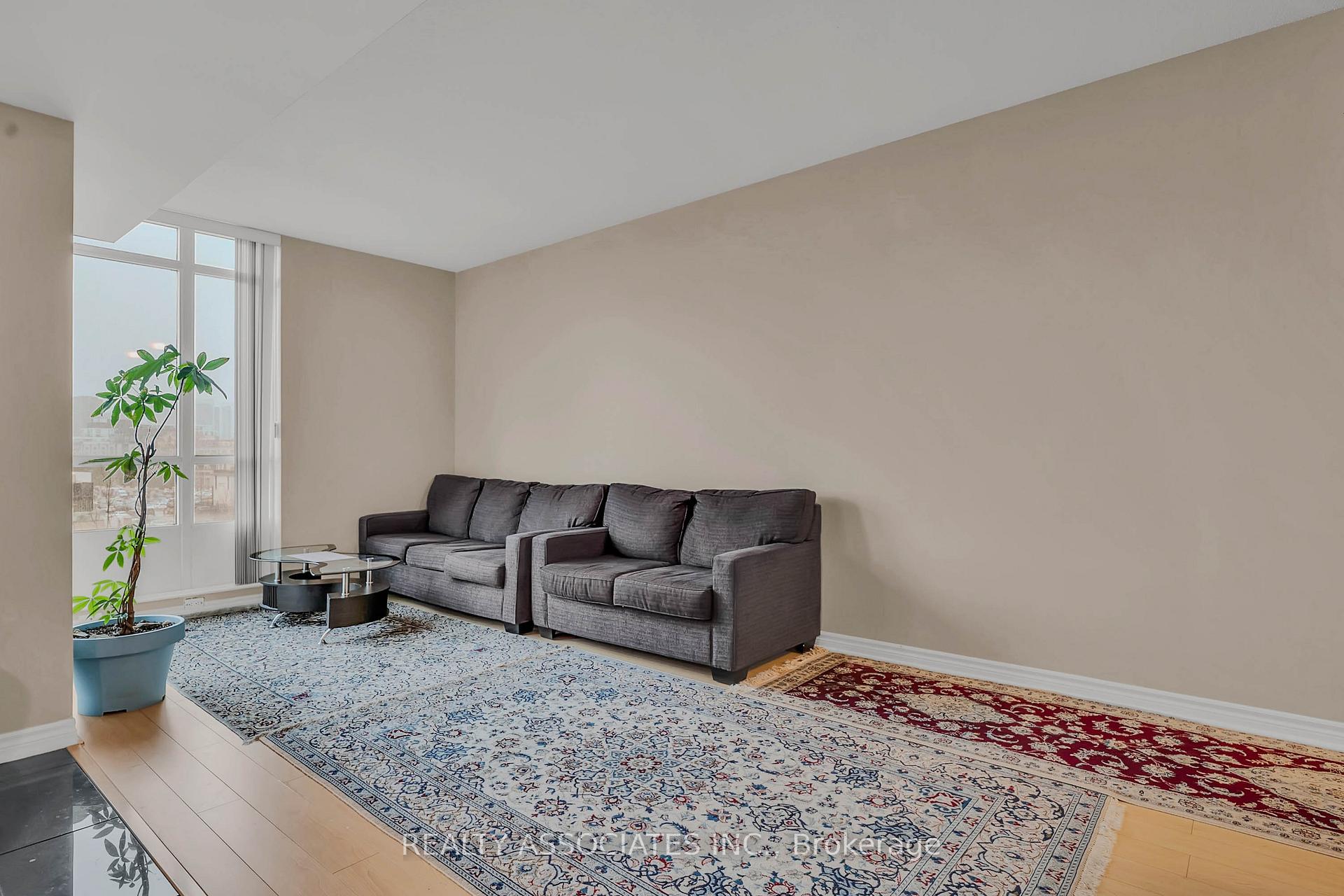 Photo 13 of Unit 238, 2885 Bayview Avenue, North York, Bayview Village — HOMEH