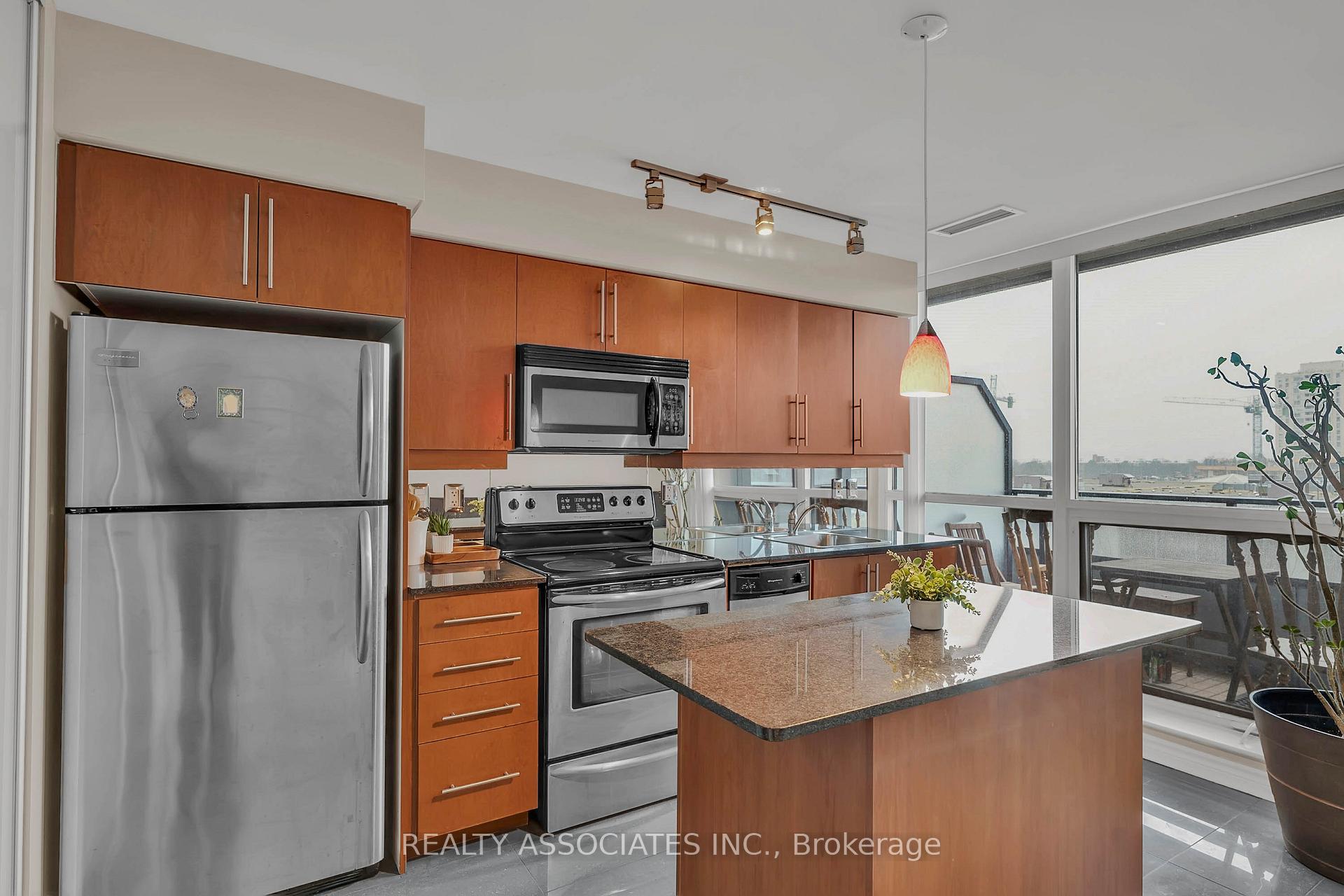 Photo 17 of Unit 238, 2885 Bayview Avenue, North York, Bayview Village — HOMEH