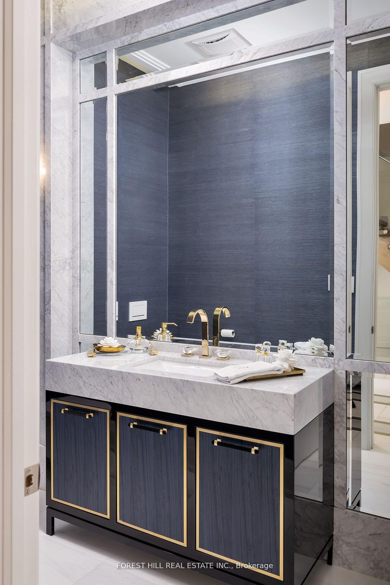 Photo 9 of 239 Cortleigh Boulevard, Toronto, Lawrence Park South — HOMEH