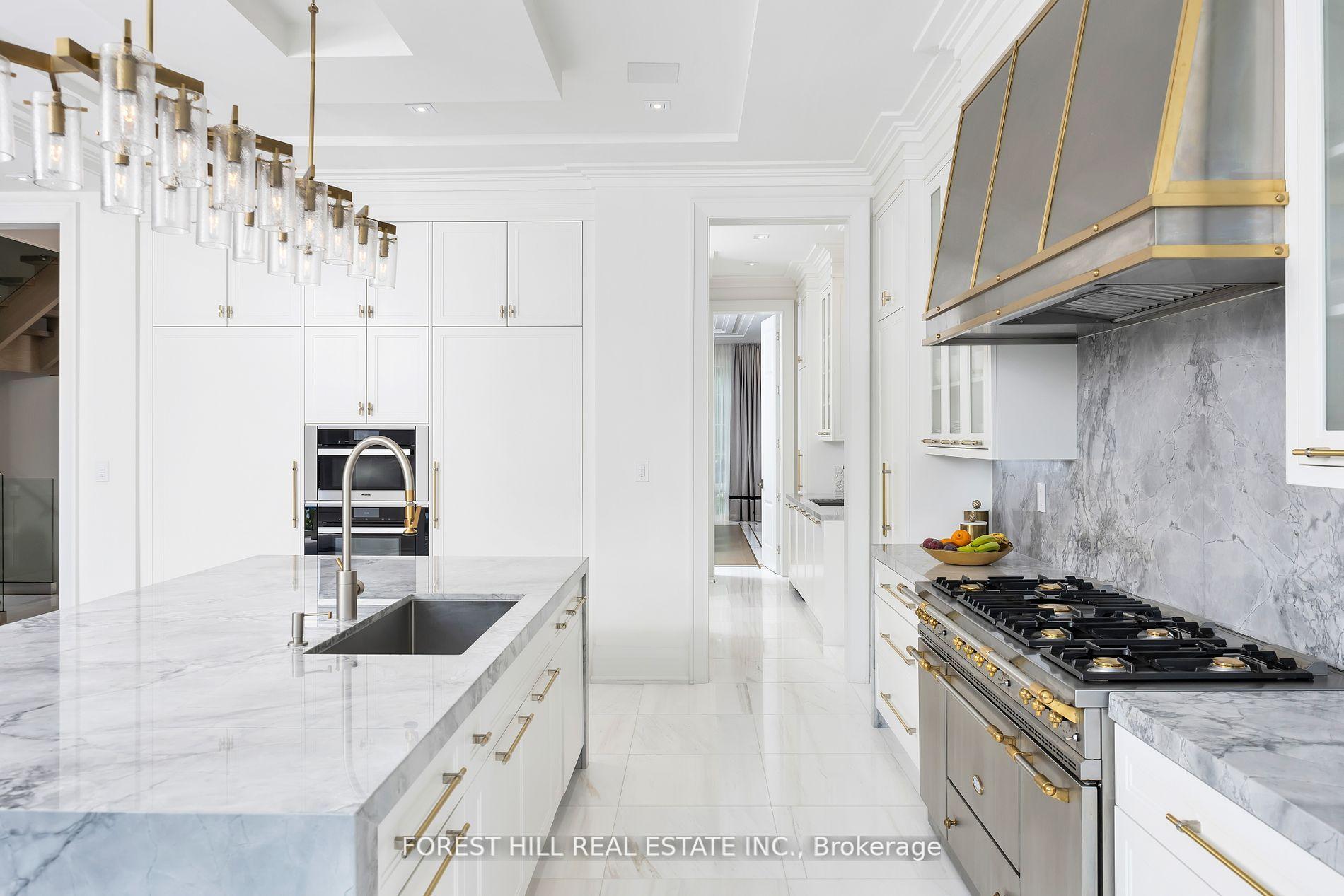 Photo 13 of 239 Cortleigh Boulevard, Toronto, Lawrence Park South — HOMEH