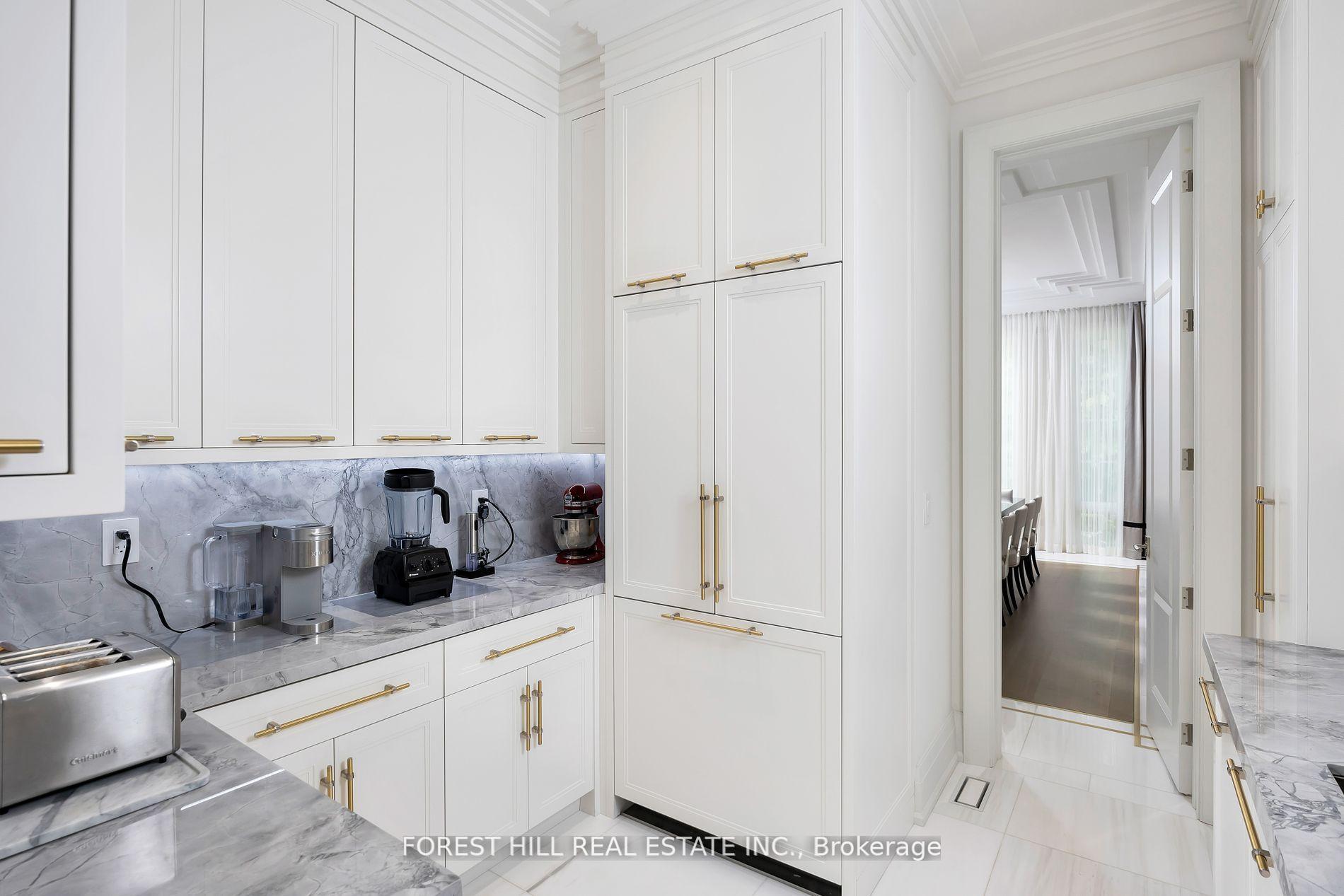 Photo 14 of 239 Cortleigh Boulevard, Toronto, Lawrence Park South — HOMEH