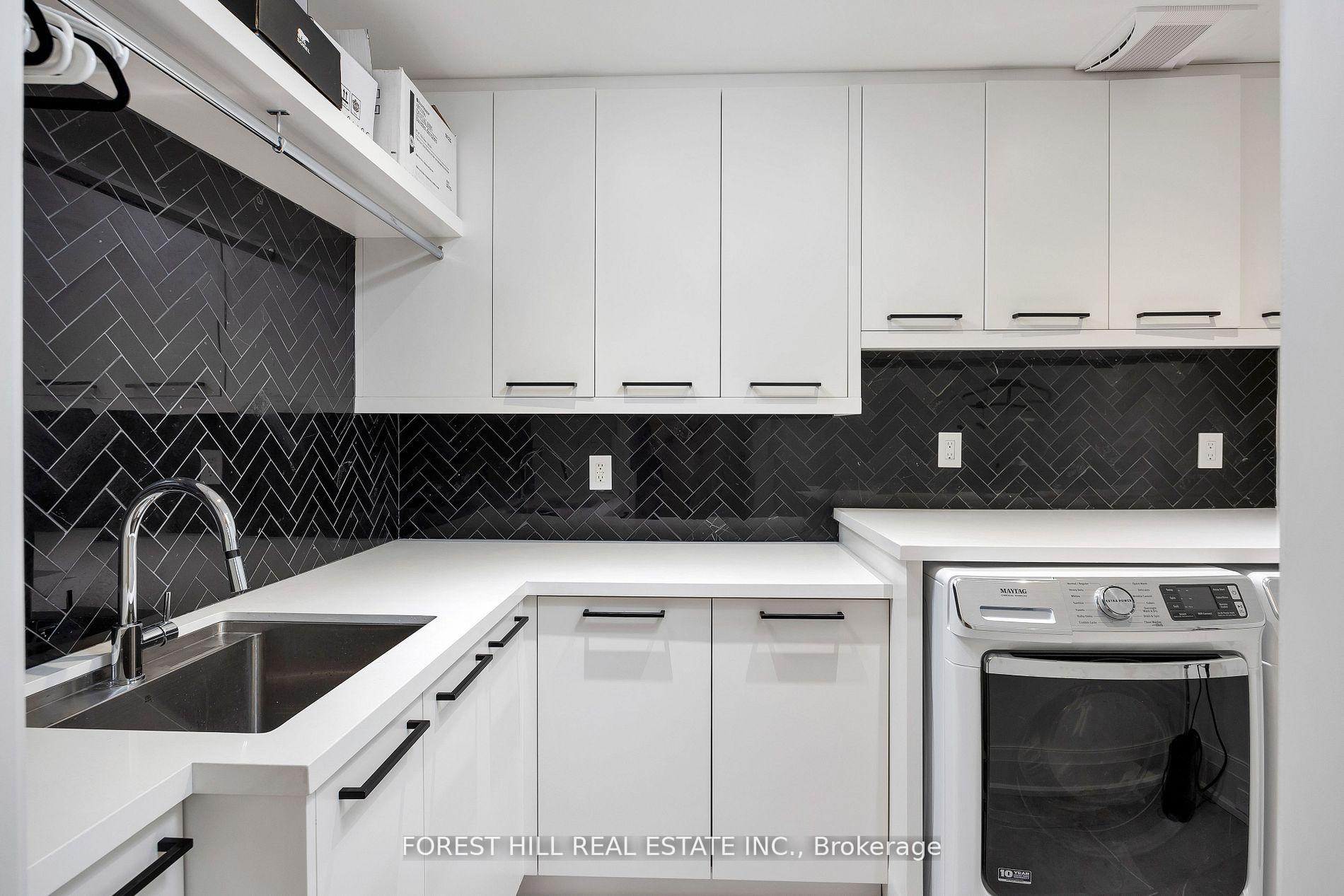 Photo 32 of 239 Cortleigh Boulevard, Toronto, Lawrence Park South — HOMEH