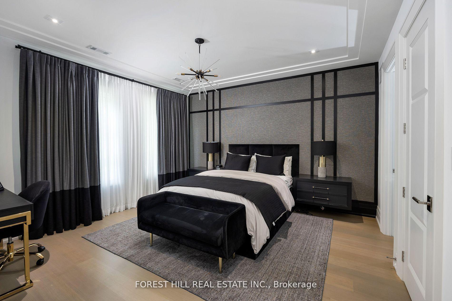 Photo 35 of 239 Cortleigh Boulevard, Toronto, Lawrence Park South — HOMEH