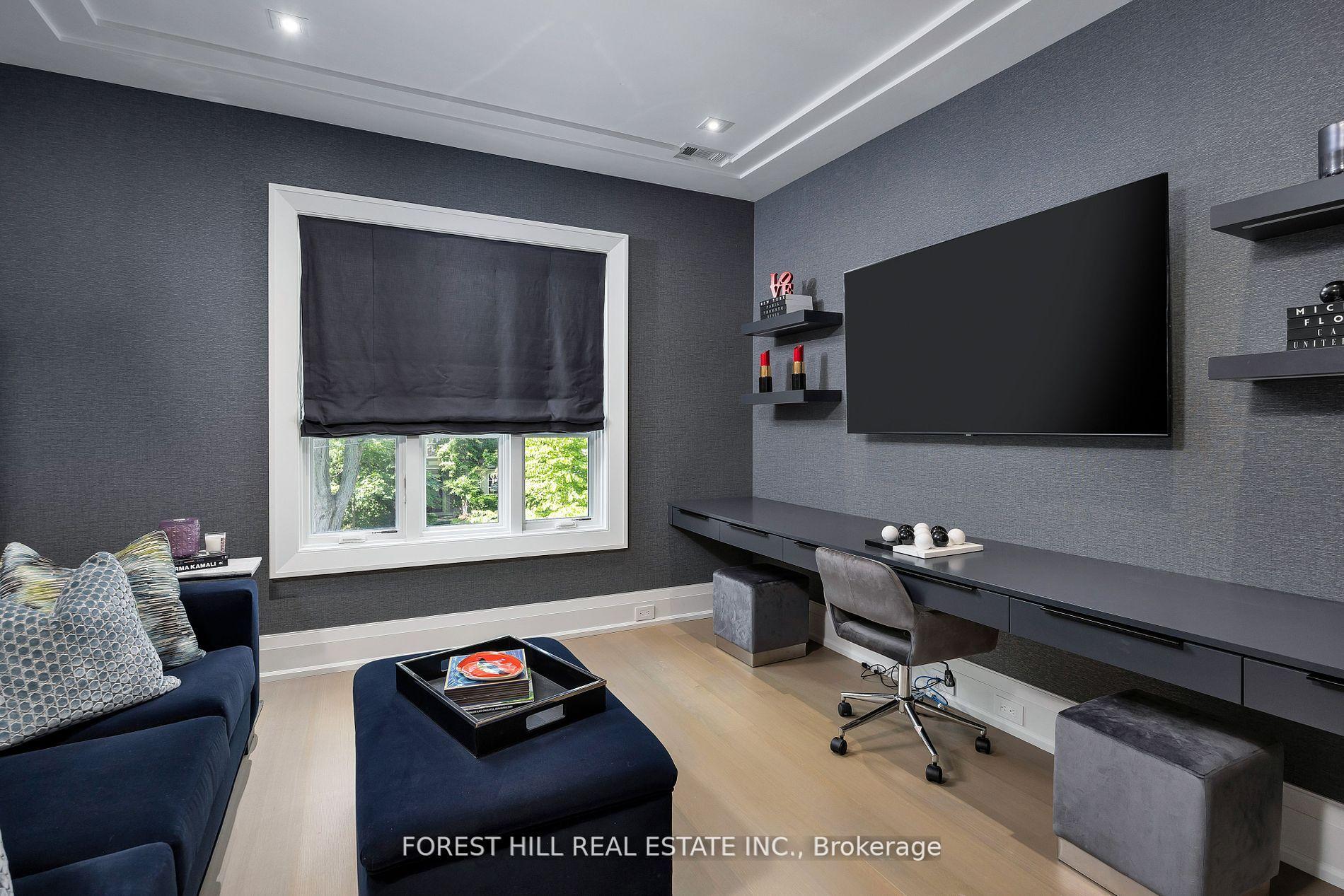 Photo 37 of 239 Cortleigh Boulevard, Toronto, Lawrence Park South — HOMEH