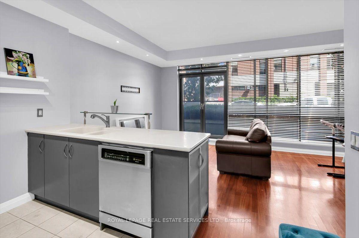 Photo 4 of Unit 108, 3 Mcalpine Street, Toronto, The Annex — HOMEH