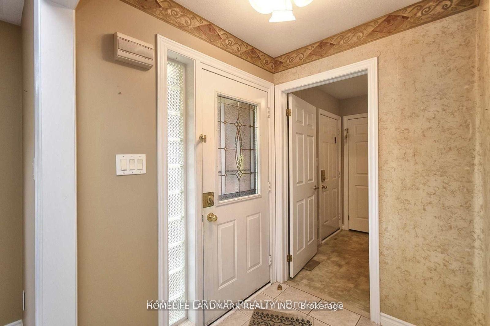 Photo 2 of 72 Osprey Ridge Road, Barrie, Little Lake — HOMEH