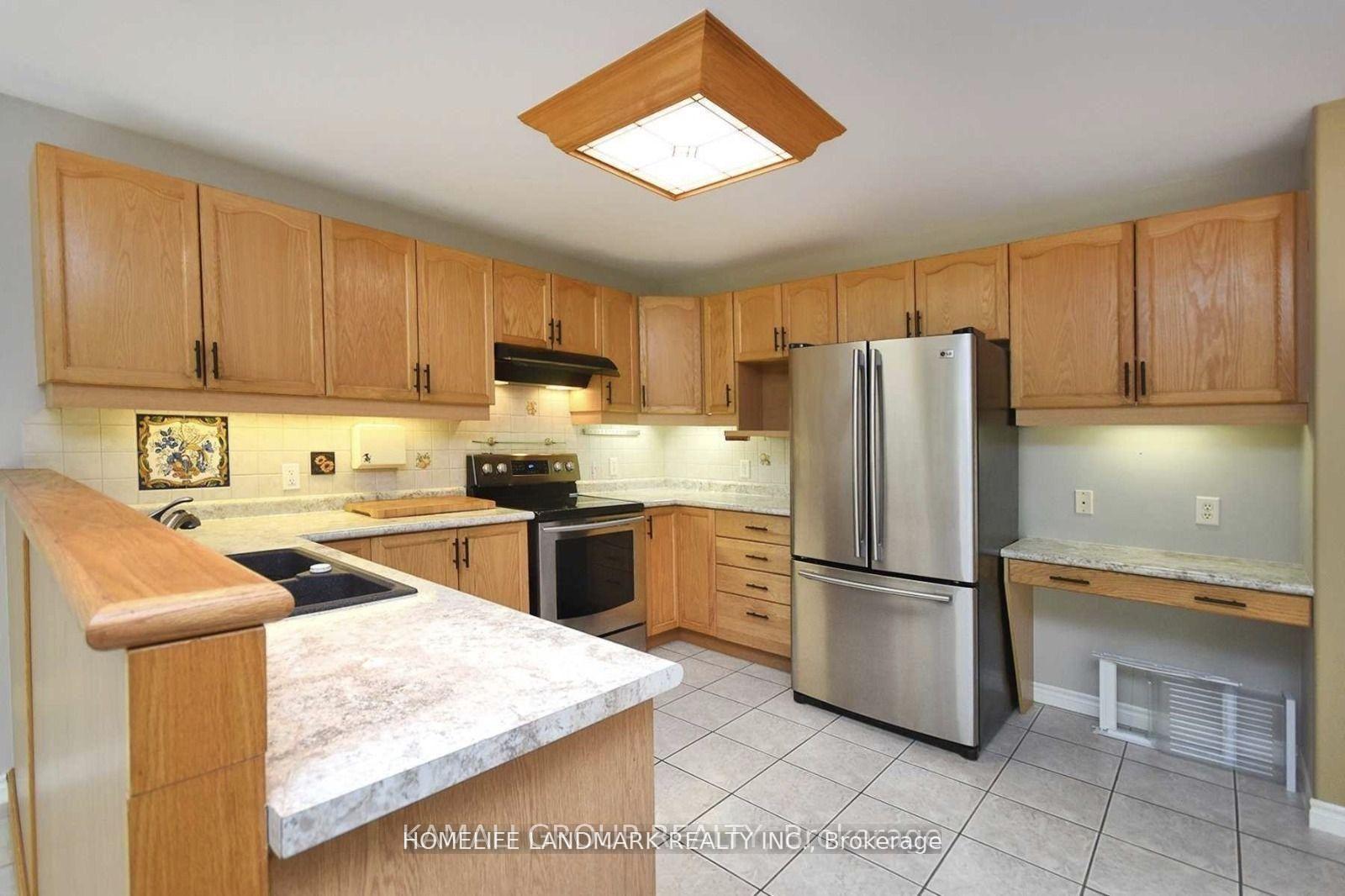 Photo 6 of 72 Osprey Ridge Road, Barrie, Little Lake — HOMEH