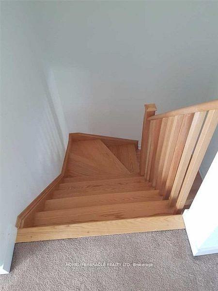 Photo 8 of 35 Sherway Street, Hamilton, Stoney Creek Mountain — HOMEH